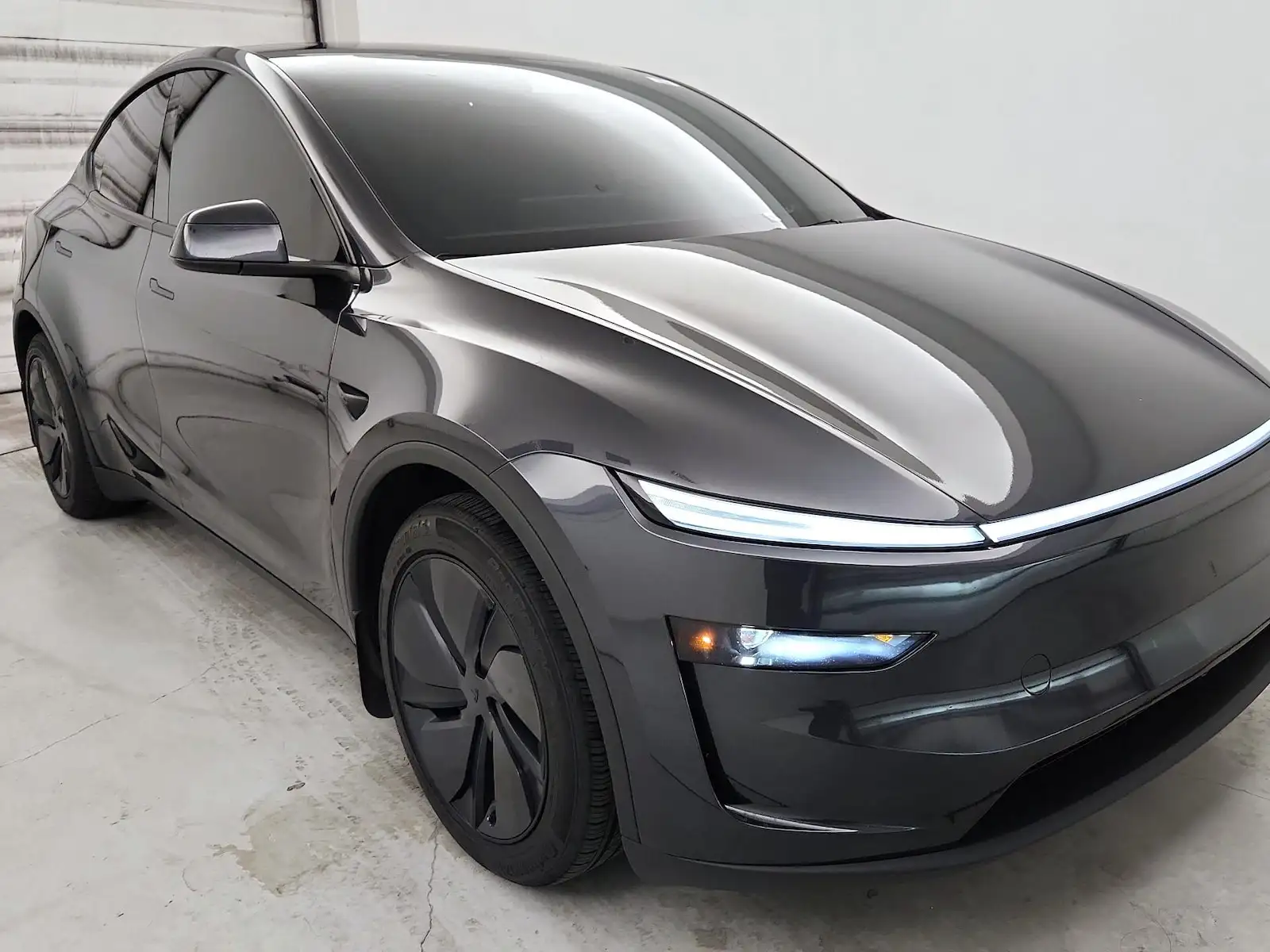 2026 Tesla Model Y Long Range Dual Motor AWD's photo