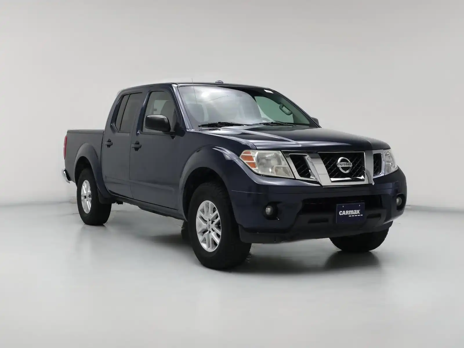2015 Nissan Frontier 4.0 SV Crew Cab 4WD Auto SWB's photo