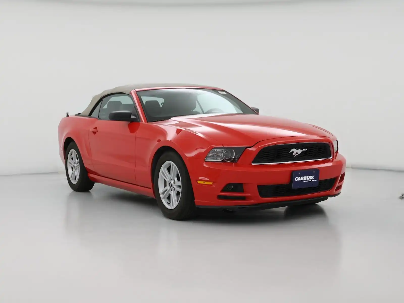 2014 Ford Mustang V6 Premium's photo