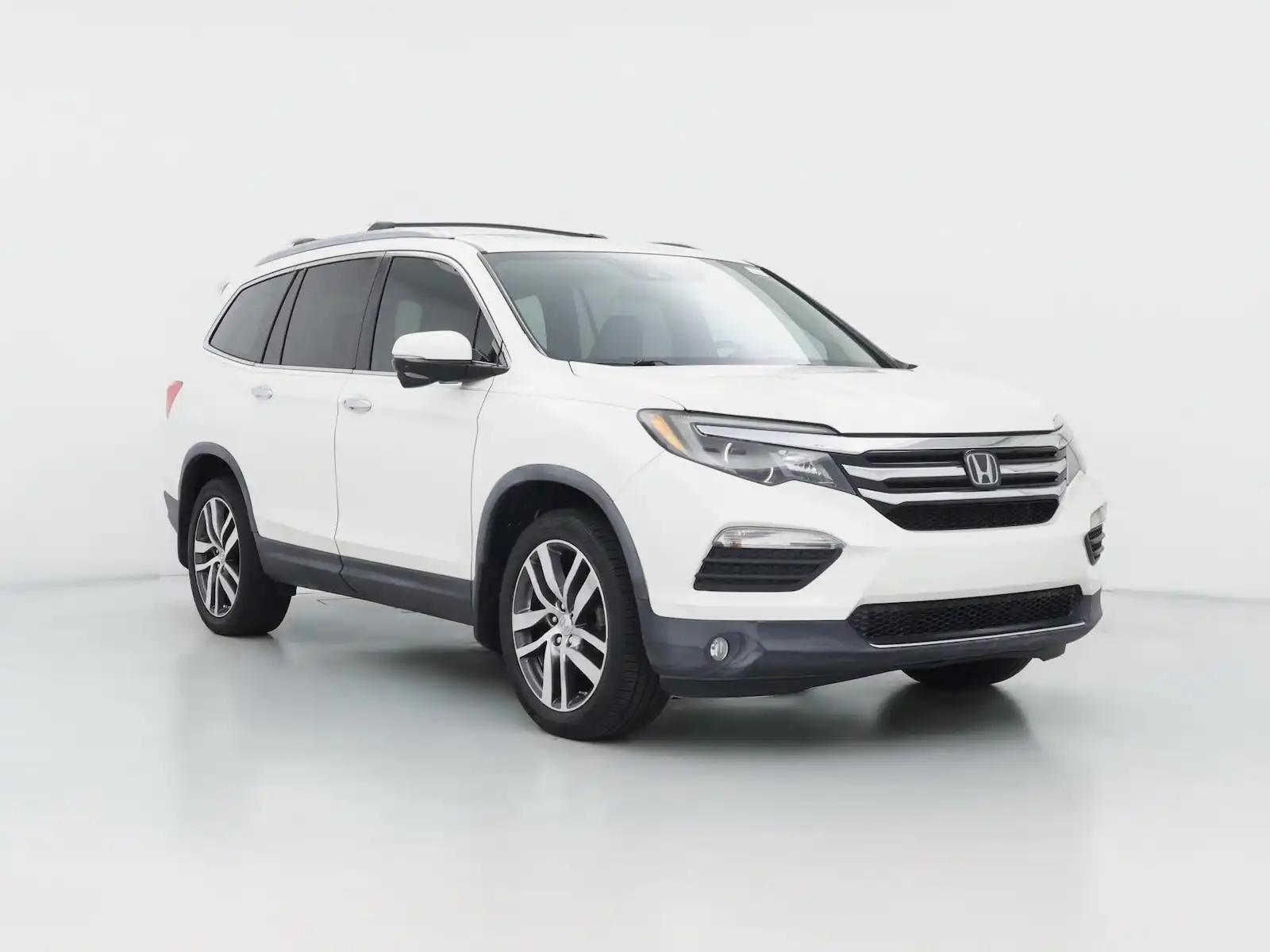 2017 Honda Pilot Touring 4WD's photo