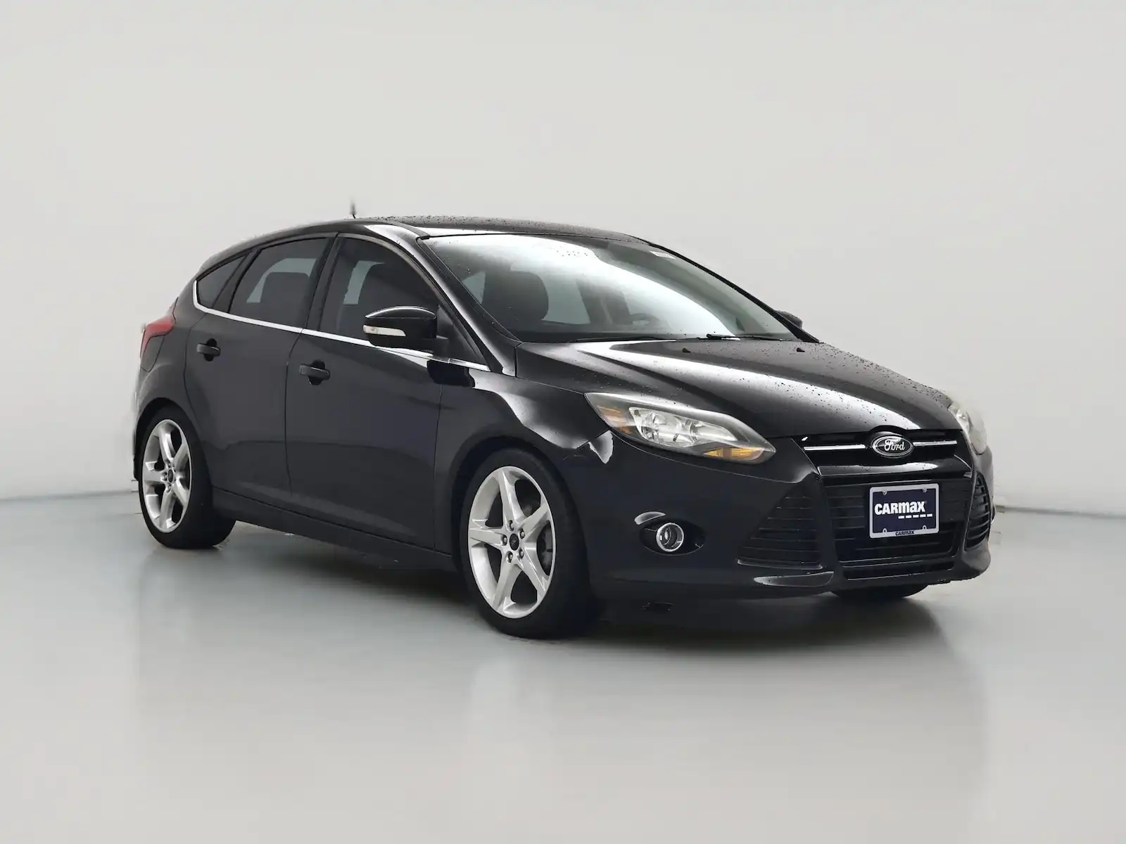 2014 Ford Focus Titanium Hatchback 5-Door's photo