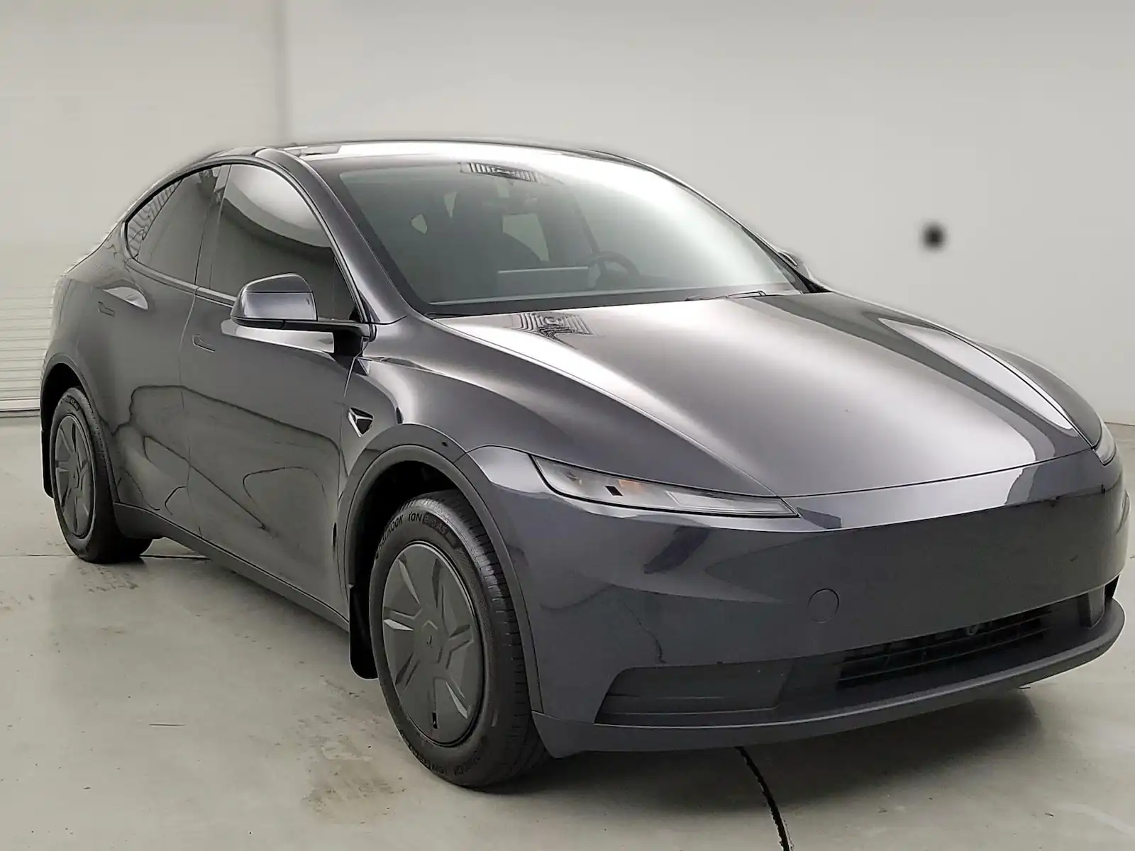 2026 Tesla Model Y Standard RWD's photo