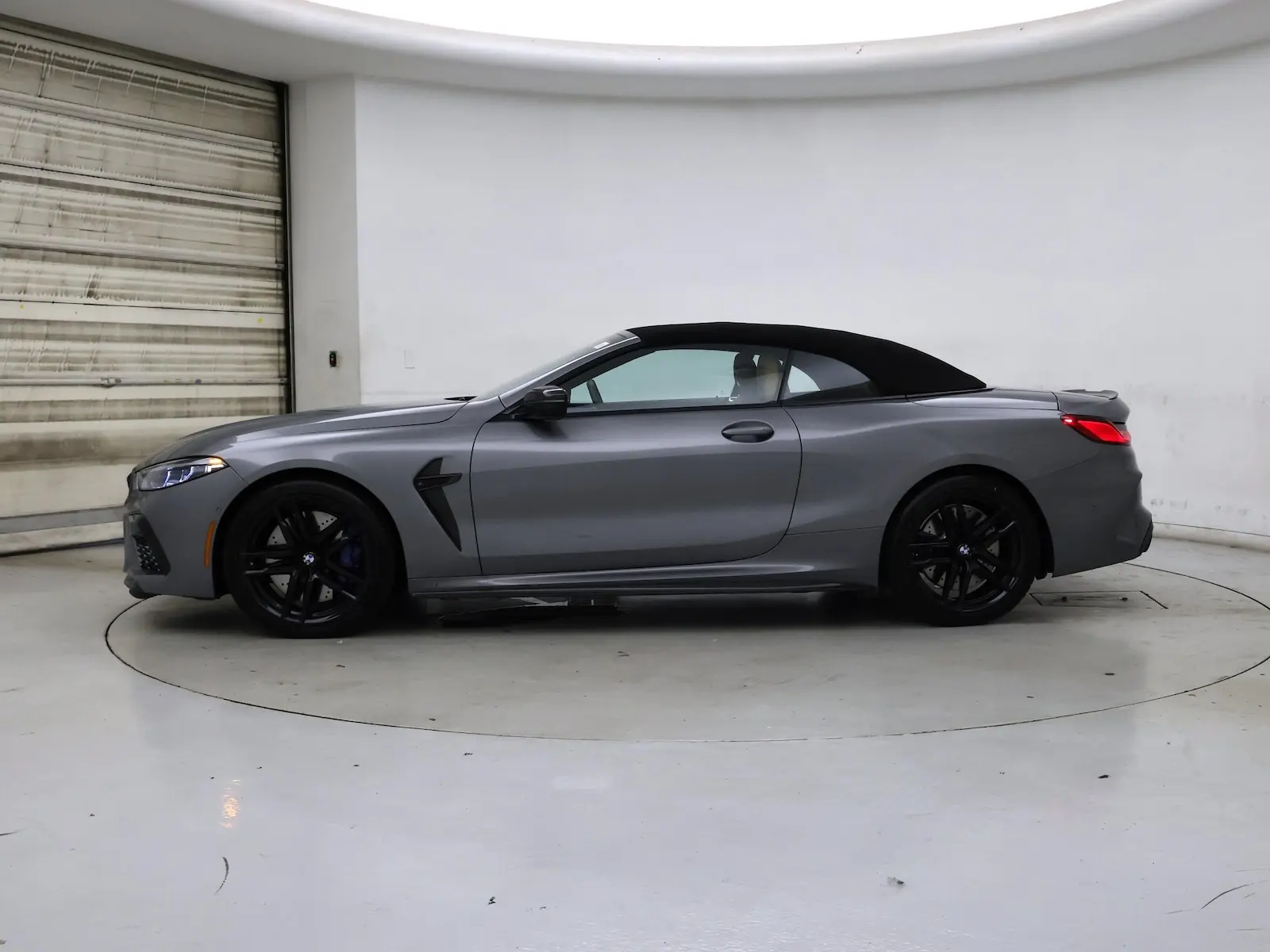 2024 BMW M8 Competition photo 4