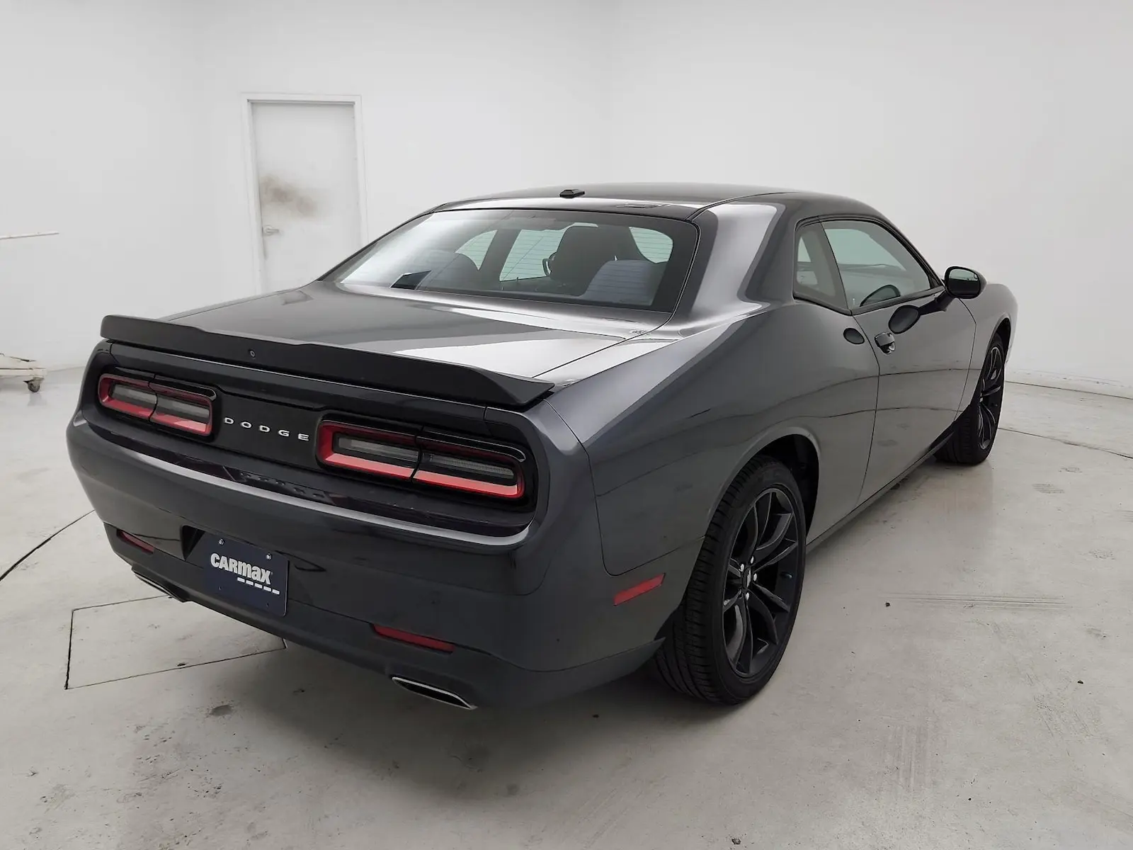 2018 Dodge Challenger SXT photo 5