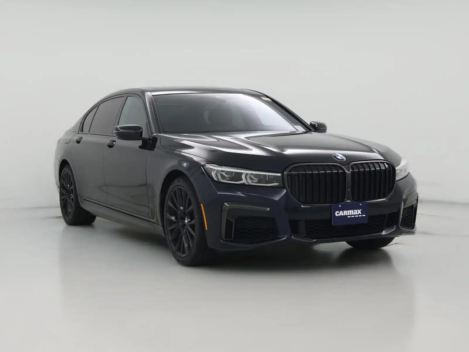 2022 BMW 7 Series 740i Sedan's photo