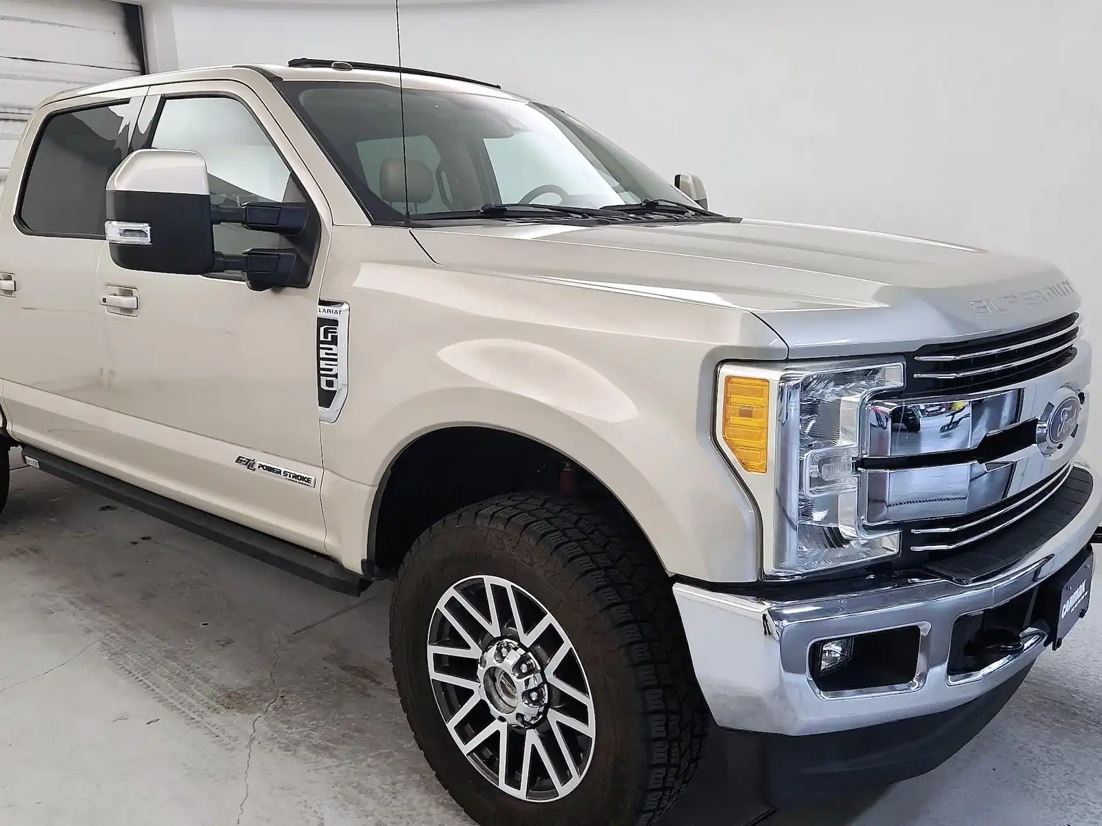 2017 Ford F-250 Lariat 4WD Crew Cab 6-3/4' Box's photo