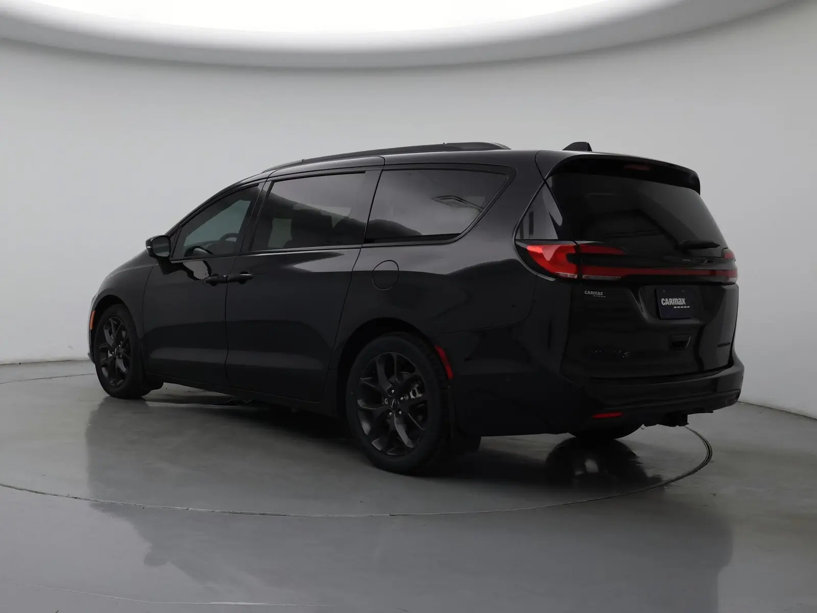2023 Chrysler Pacifica Limited photo 3