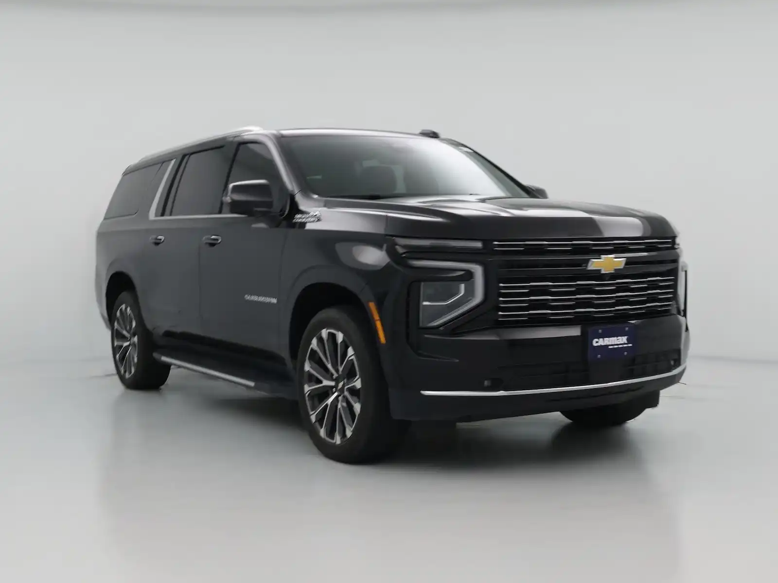2025 Chevrolet Suburban High Country 4WD's photo