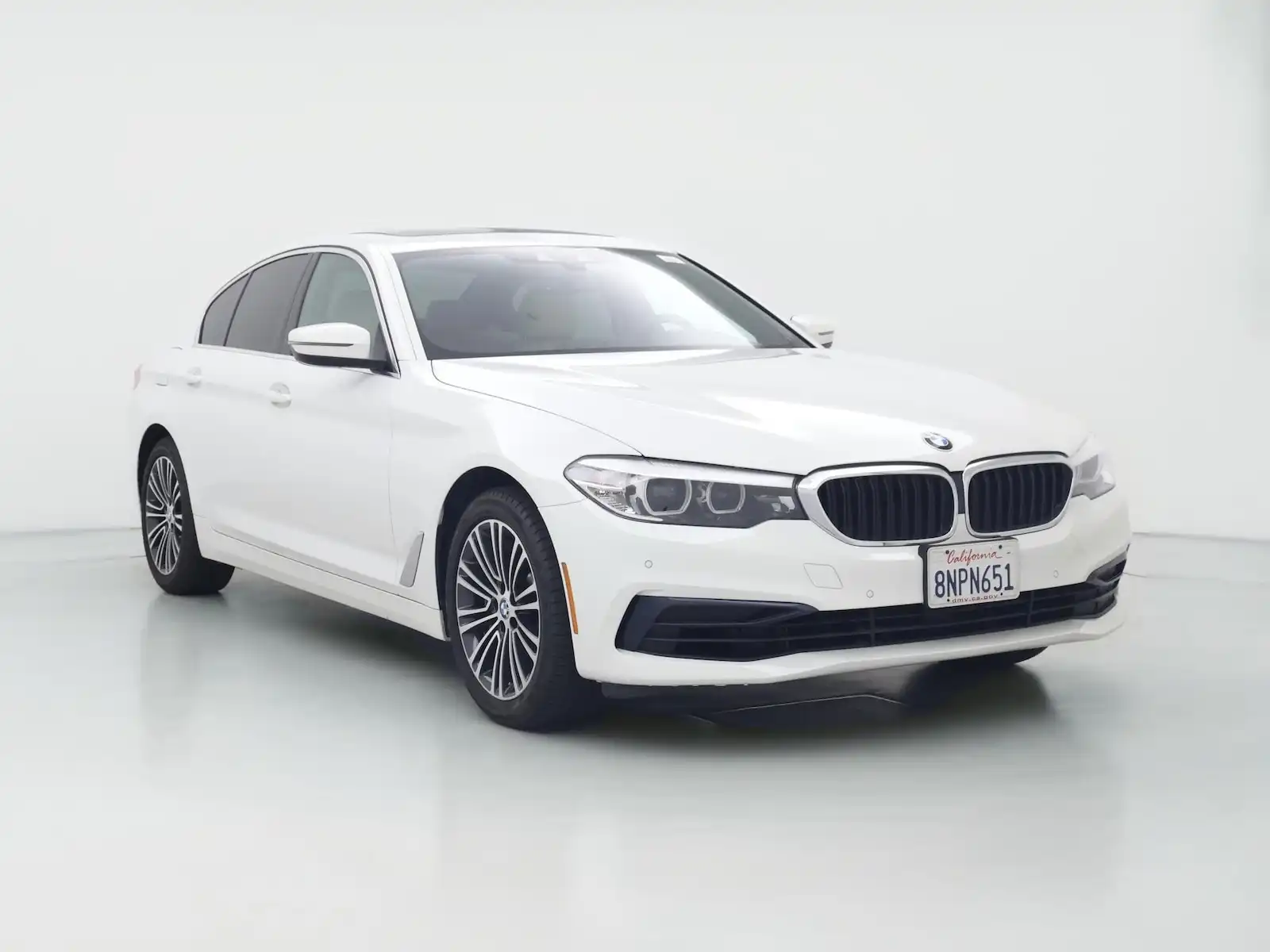 2020 BMW 5 Series 530e Sedan iPerformance's photo