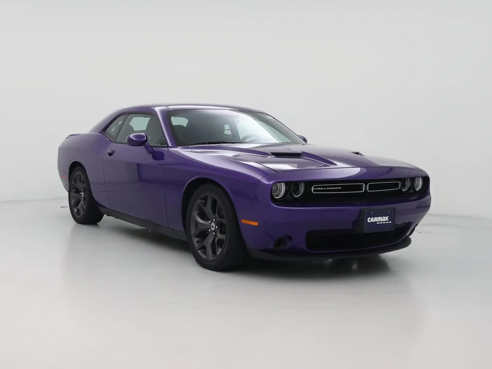 2018 Dodge Challenger SXT photo 1