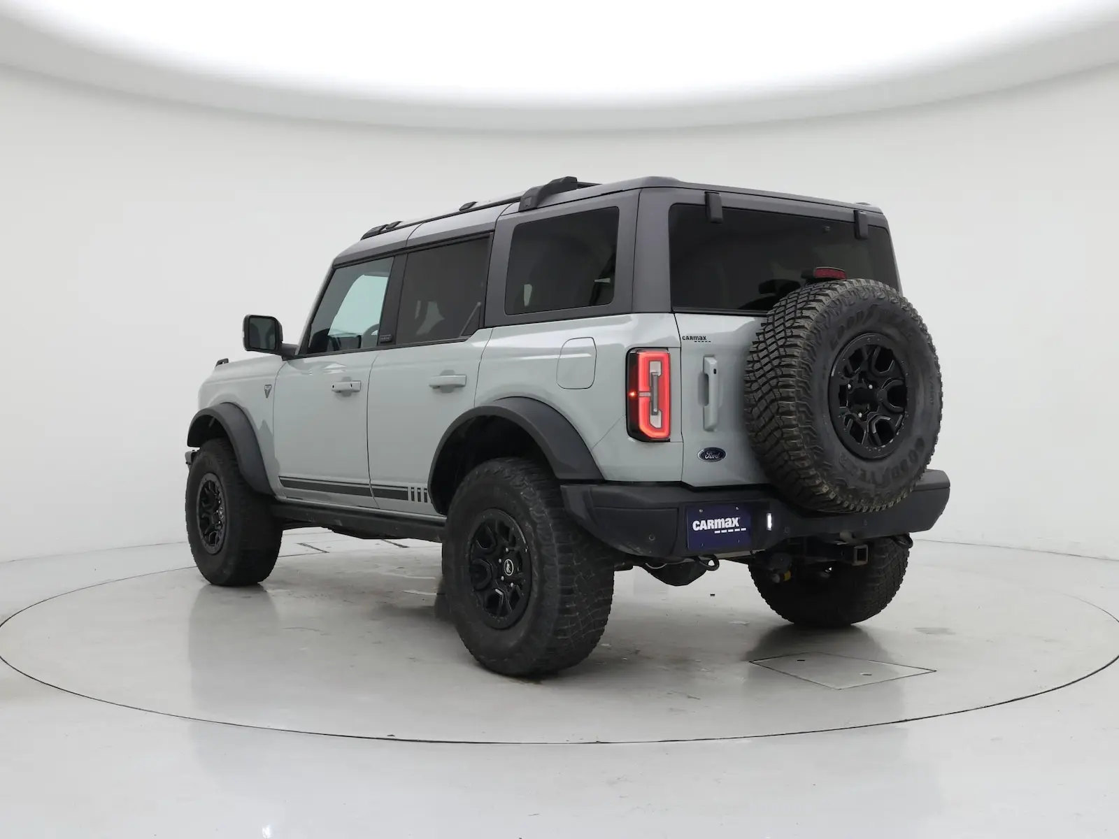 2021 Ford Bronco First Edition 4WD Advanced photo 3