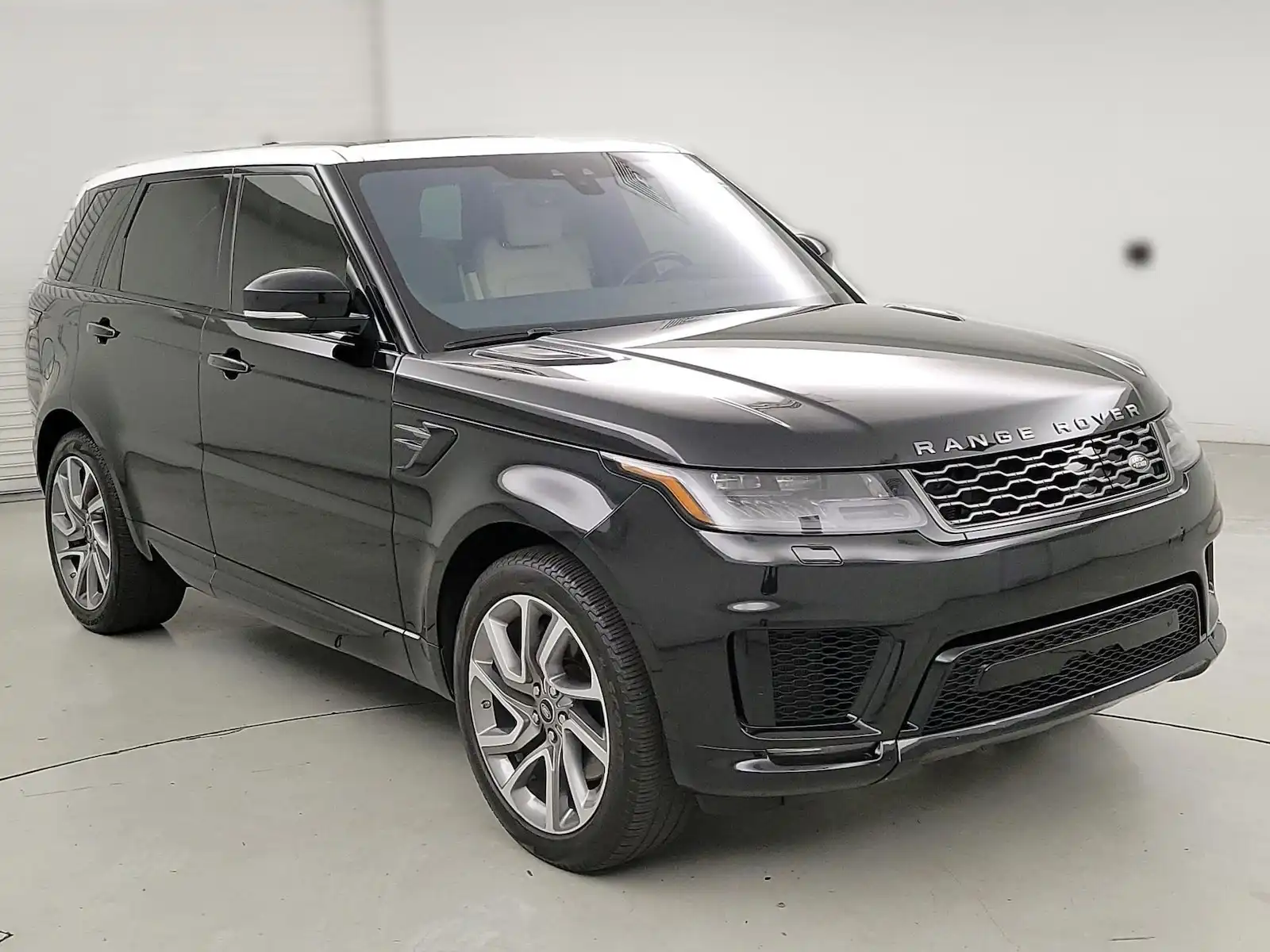 2021 Land Rover Range Rover Sport P400e HSE Silver Edition's photo