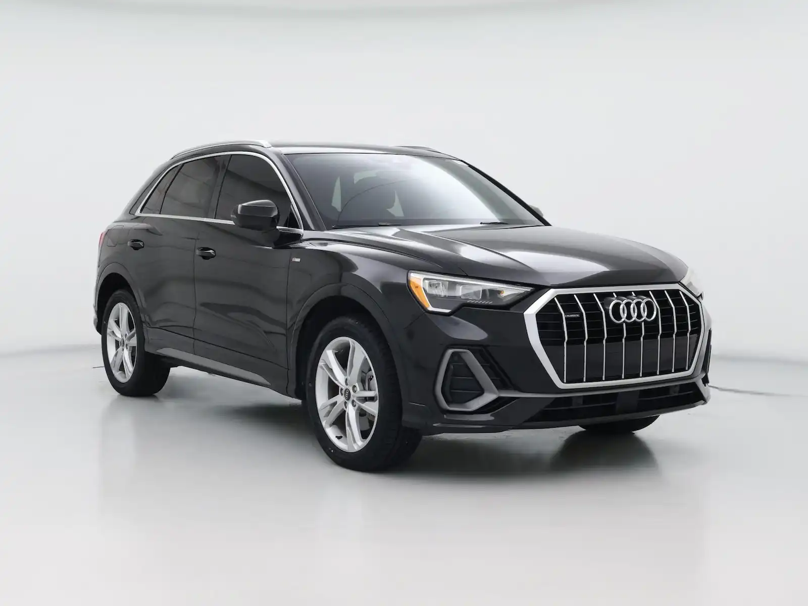 2021 Audi Q3 45 TFSI S Line Premium quattro's photo