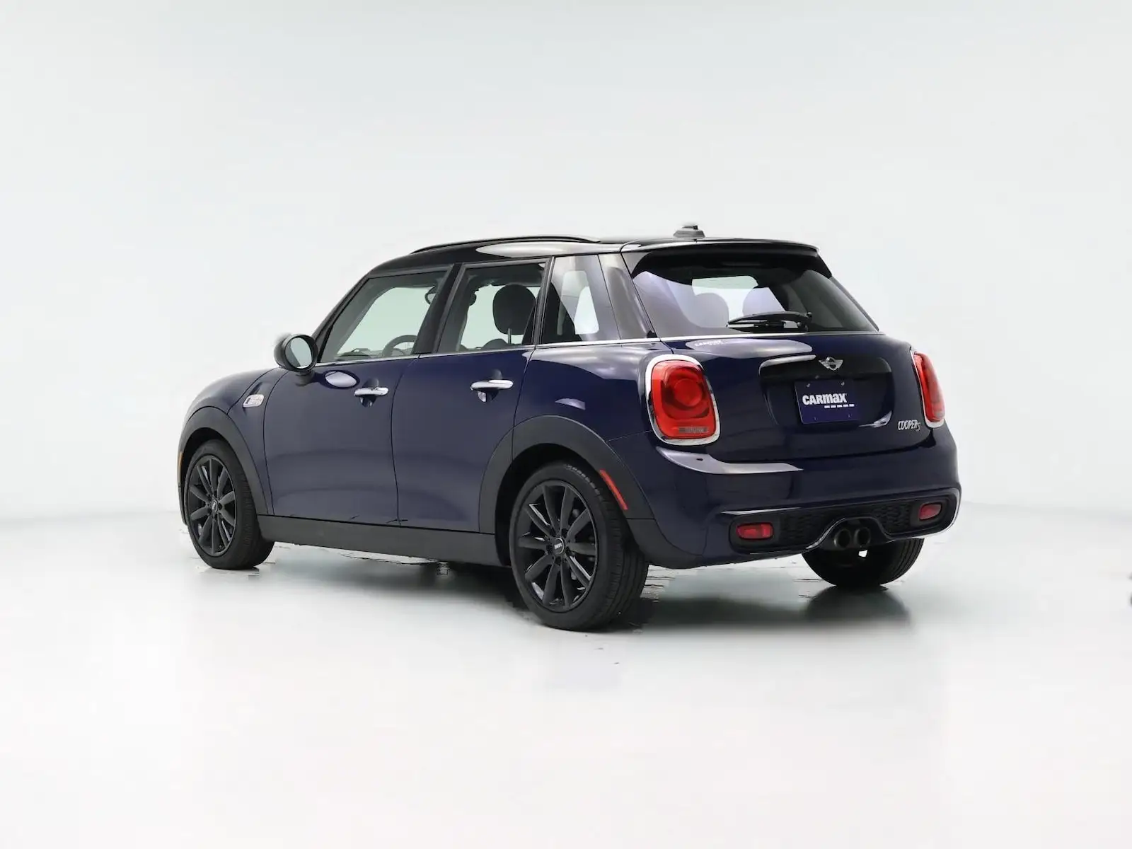 2017 MINI Cooper S 4 Door photo 1