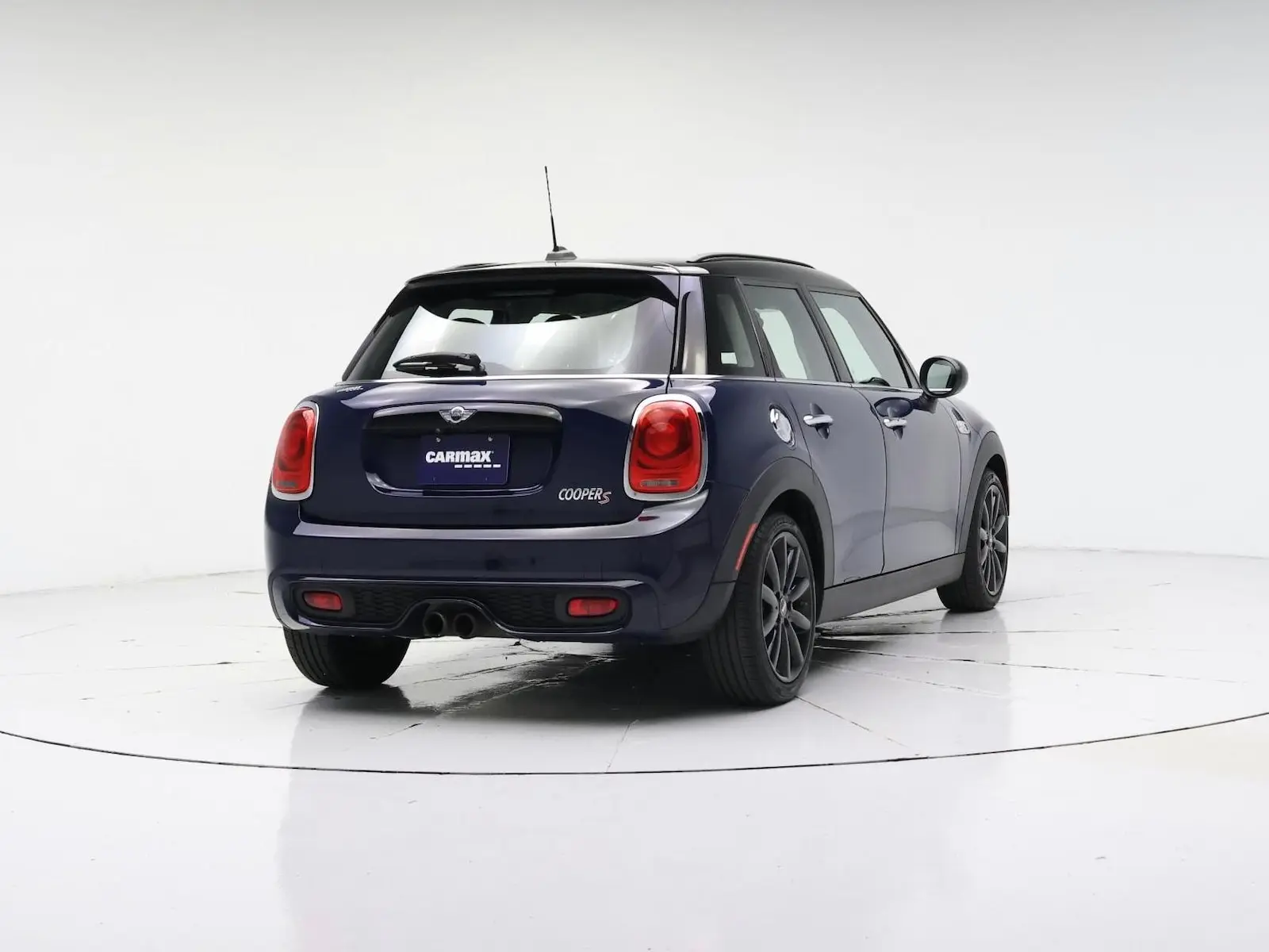 2017 MINI Cooper S 4 Door photo 5
