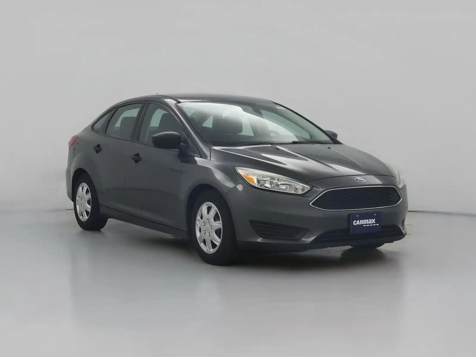 2017 Ford Focus S Sedan's photo