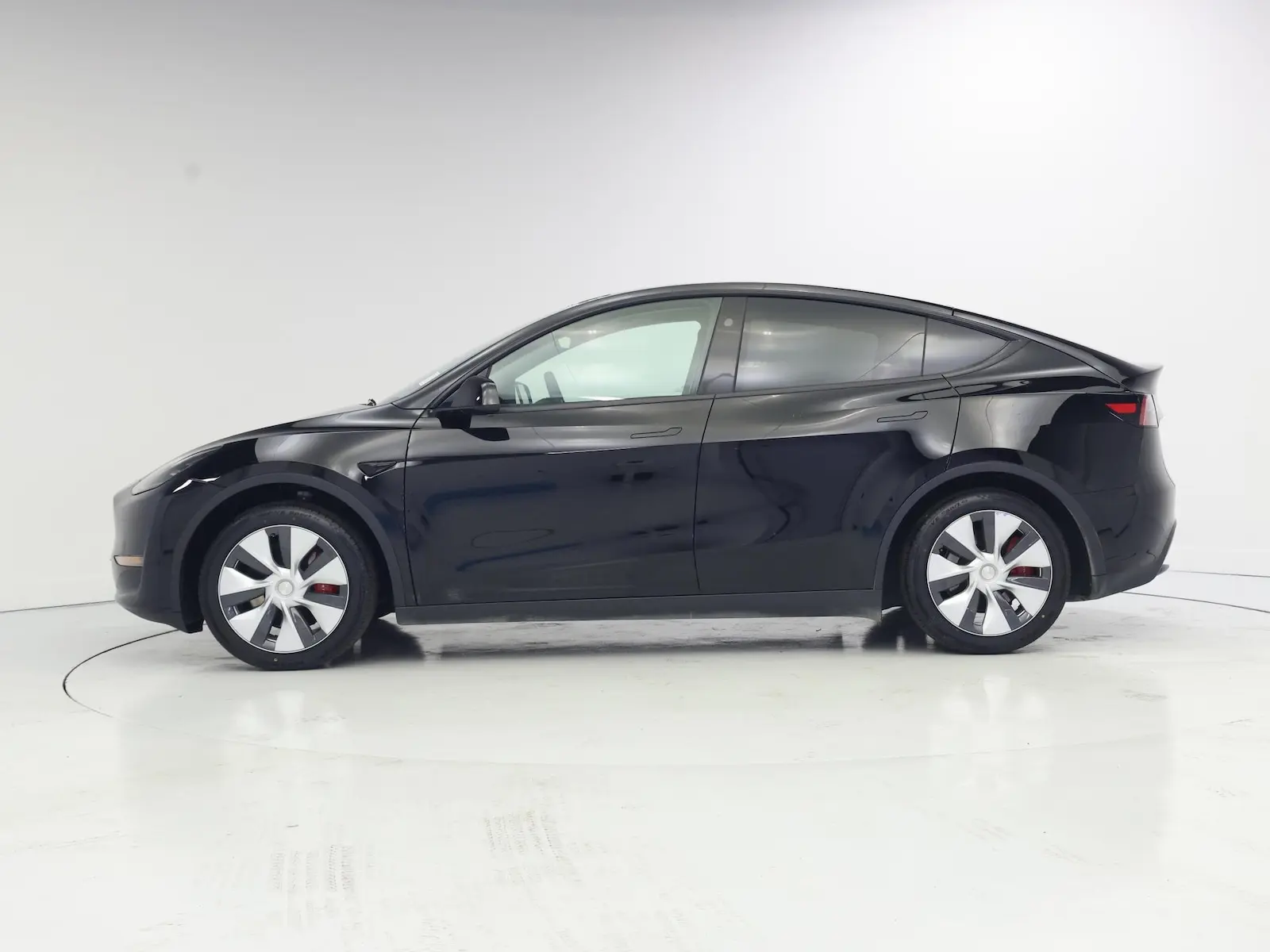 2024 Tesla Model Y Long Range photo 4