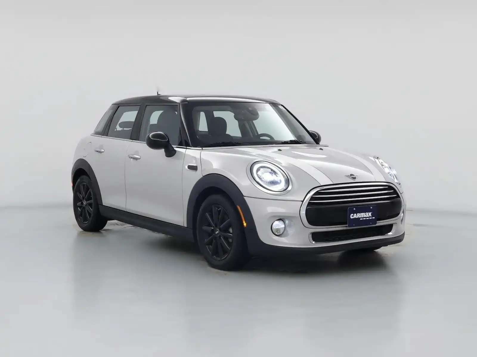 2019 MINI Hardtop Cooper Oxford Edition's photo