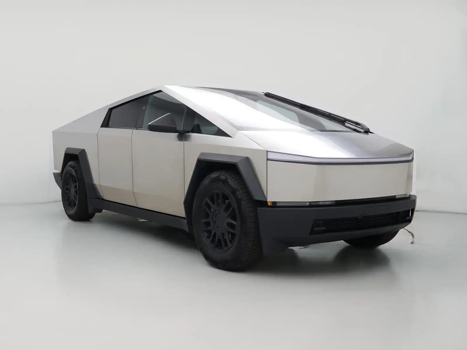 2025 Tesla Cybertruck AWD's photo