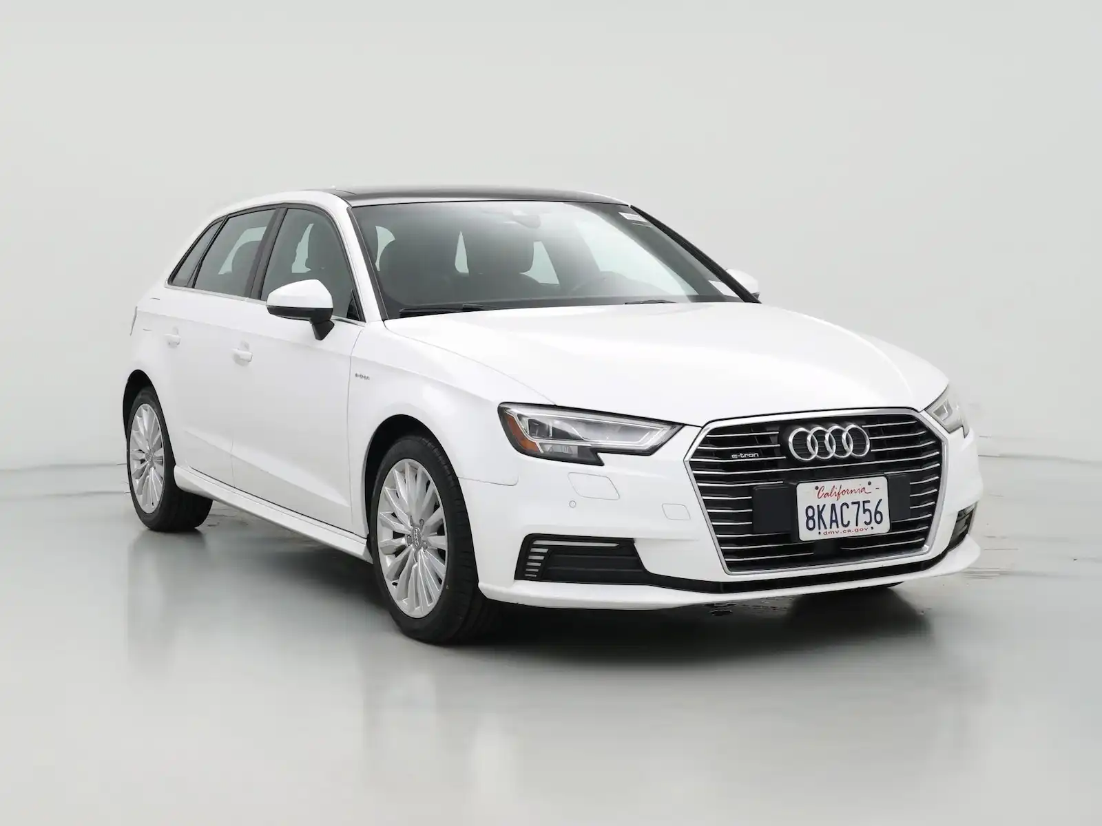 2017 Audi A3 e-tron 1.4T Prestige S tronic's photo