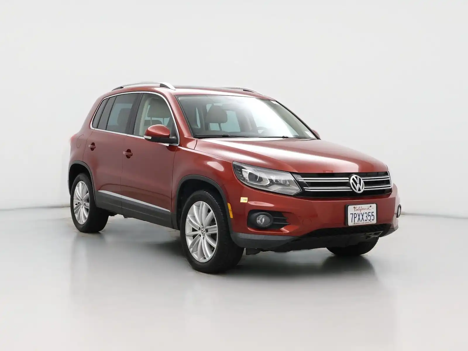 2016 Volkswagen Tiguan 2.0T SE's photo