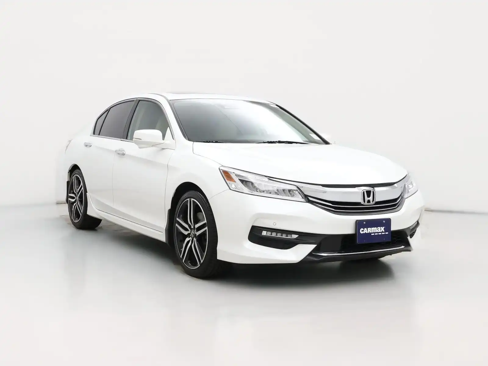 2017 Honda Accord Touring Auto's photo