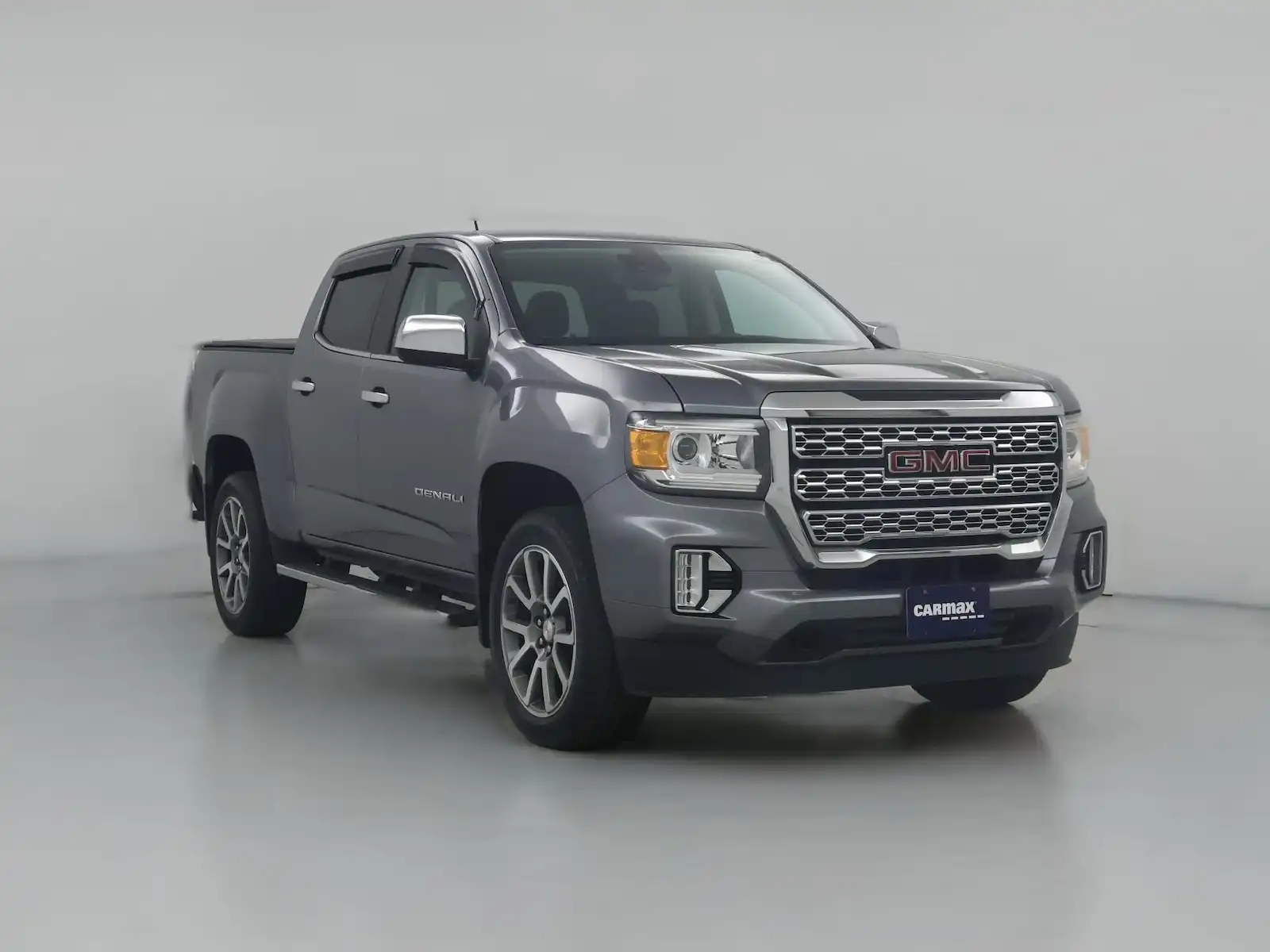 2021 GMC Canyon Denali 4WD Crew Cab Short Box's photo