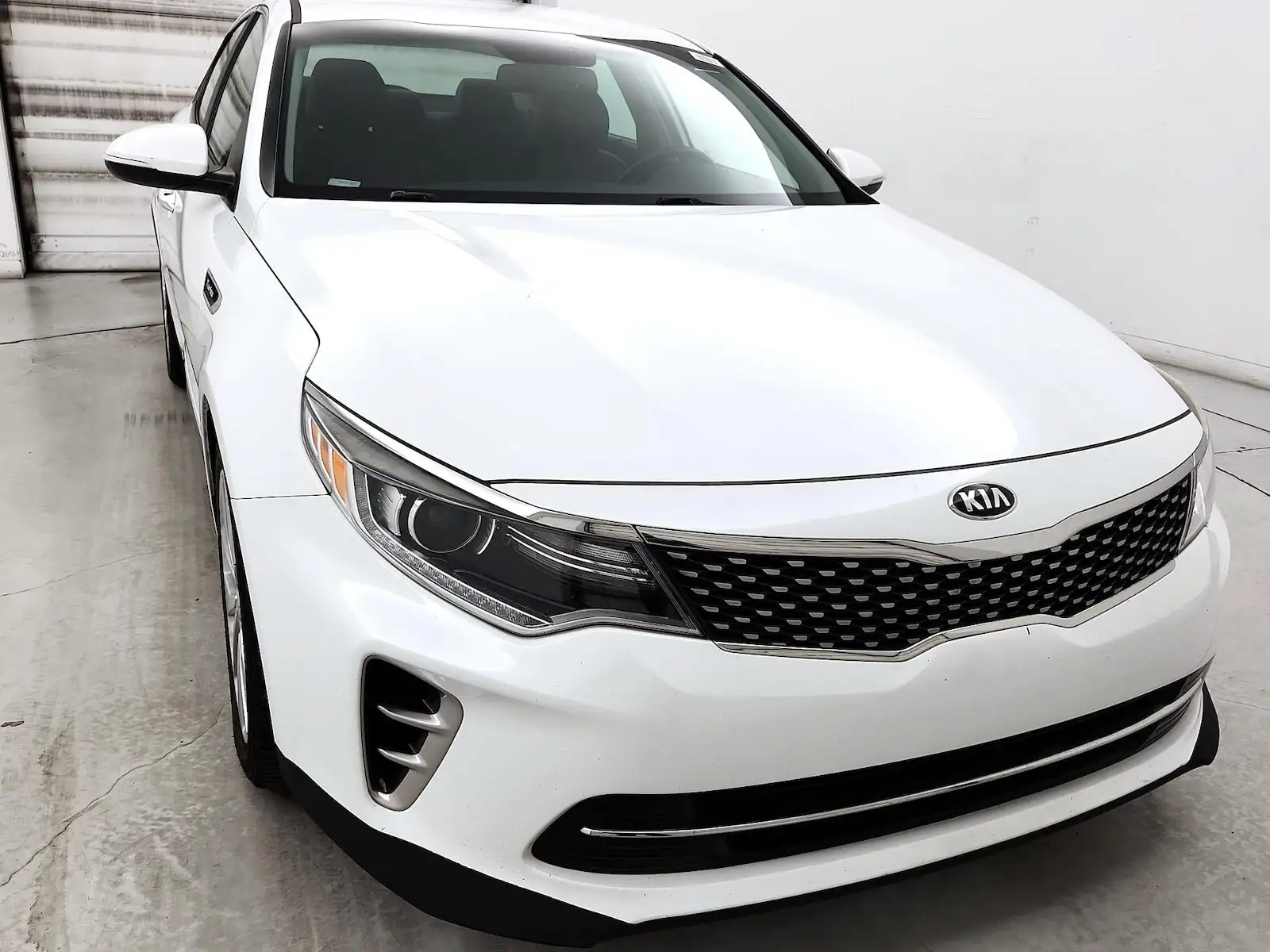 2016 Kia Optima Turbo SX Auto's photo