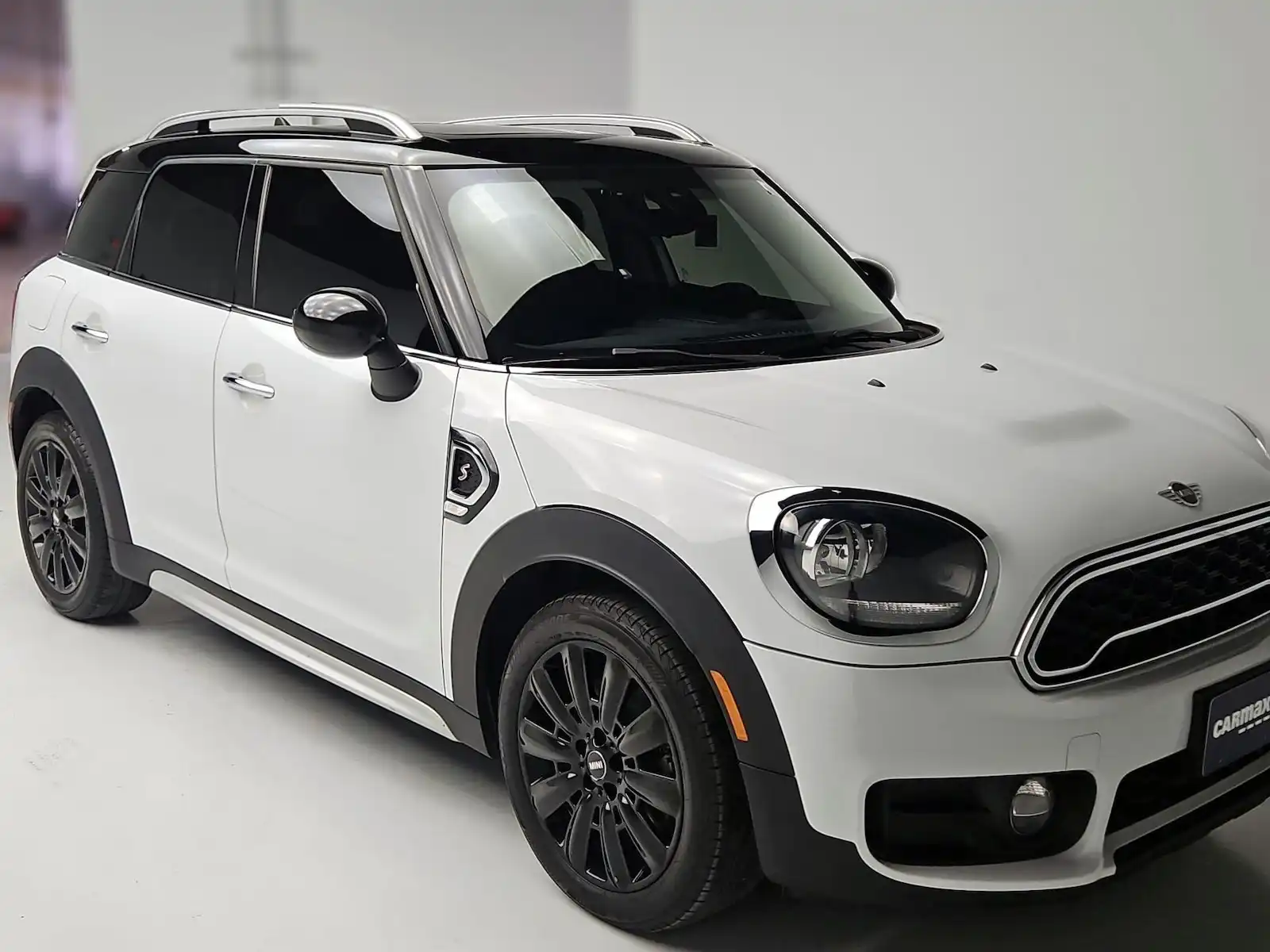 2019 MINI Countryman Cooper S Signature's photo