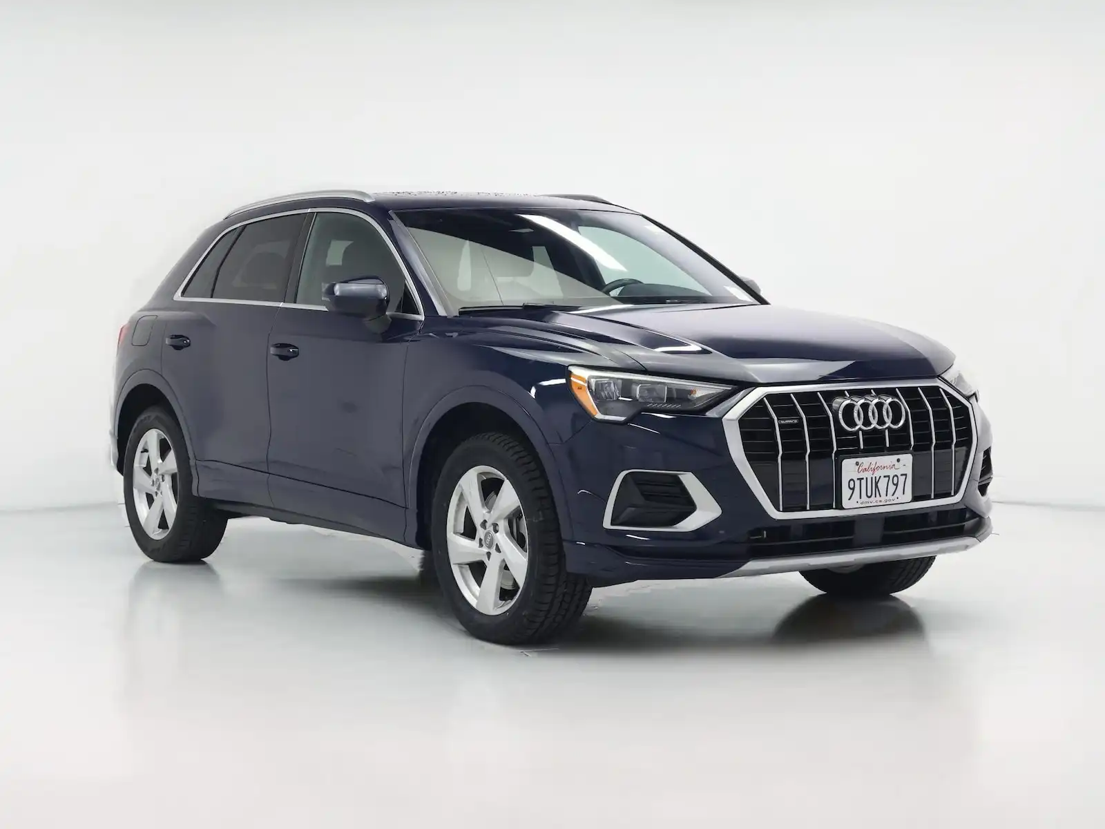 2020 Audi Q3 45 TFSI Premium quattro's photo