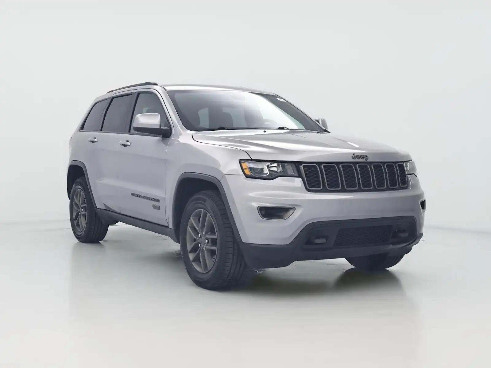2016 Jeep Grand Cherokee Laredo 75th Anniversary Edition 4WD's photo