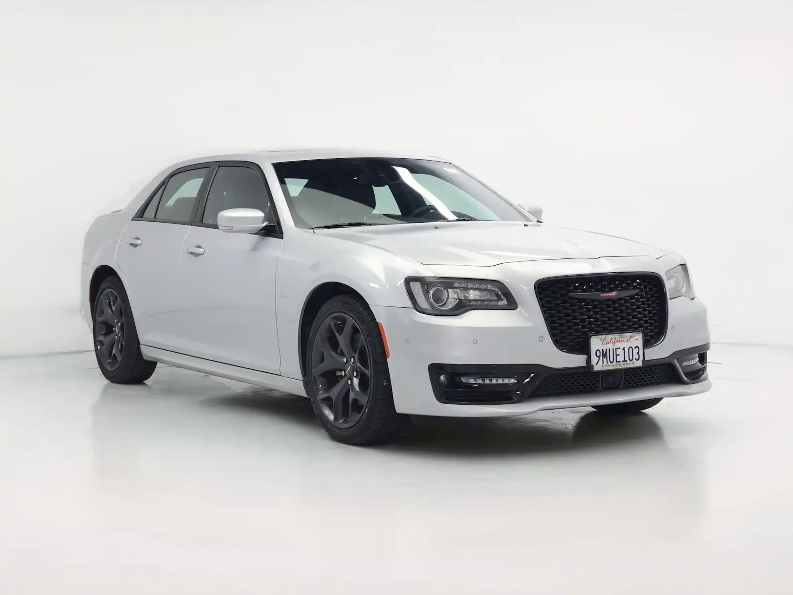 2023 Chrysler 300 S's photo