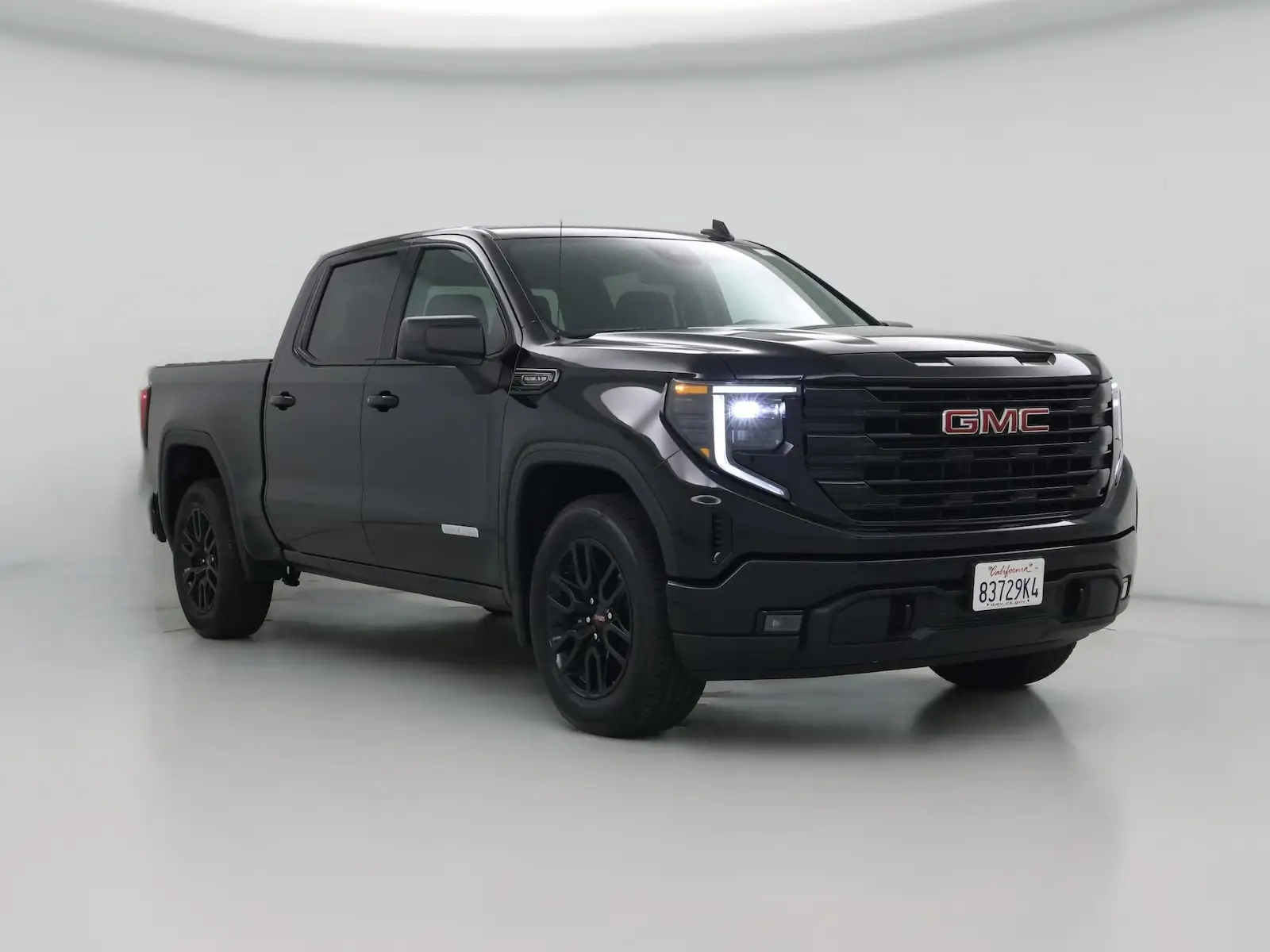 2026 GMC Sierra Elevation 2WD Crew Cab Short Box photo 1