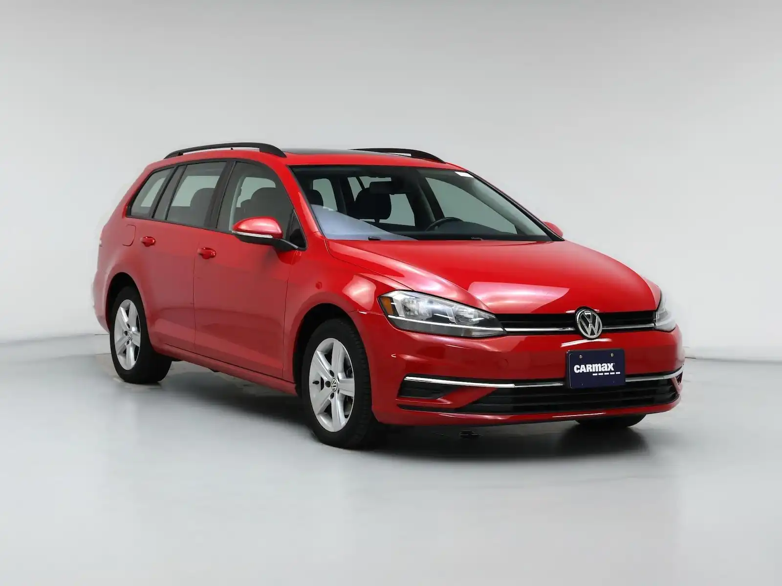 2018 Volkswagen Golf SportWagen TSI SE's photo