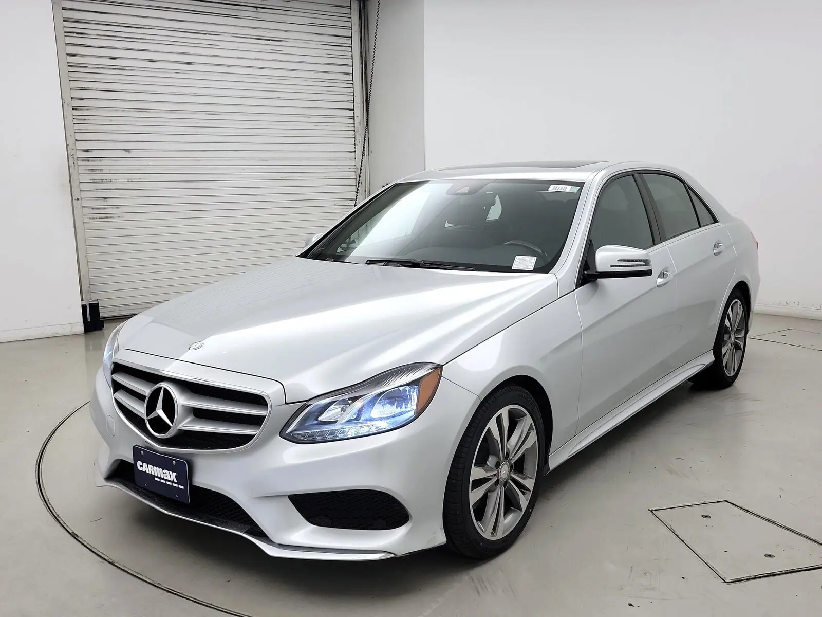 2016 Mercedes-Benz E-Class E350 Sport photo 3