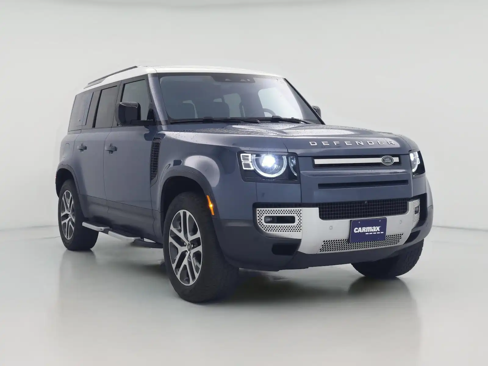 2020 Land Rover Defender HSE's photo