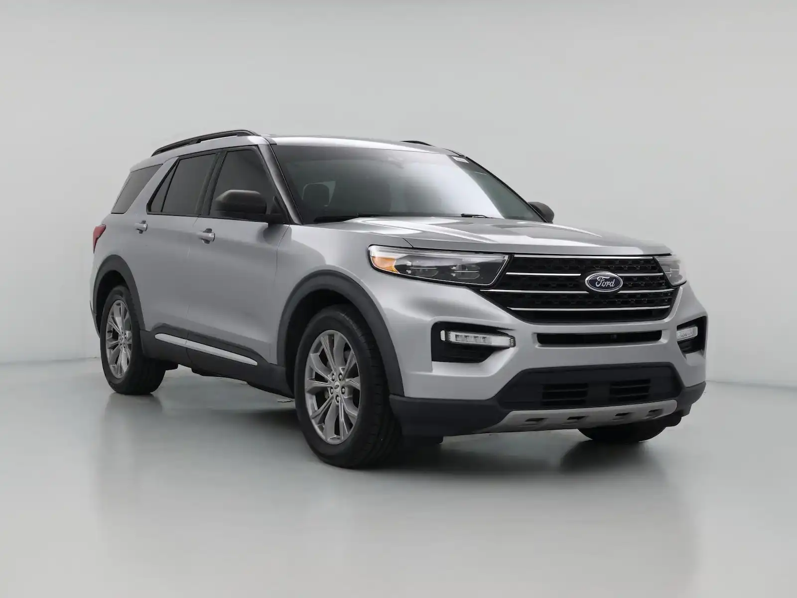 2022 Ford Explorer XLT RWD's photo
