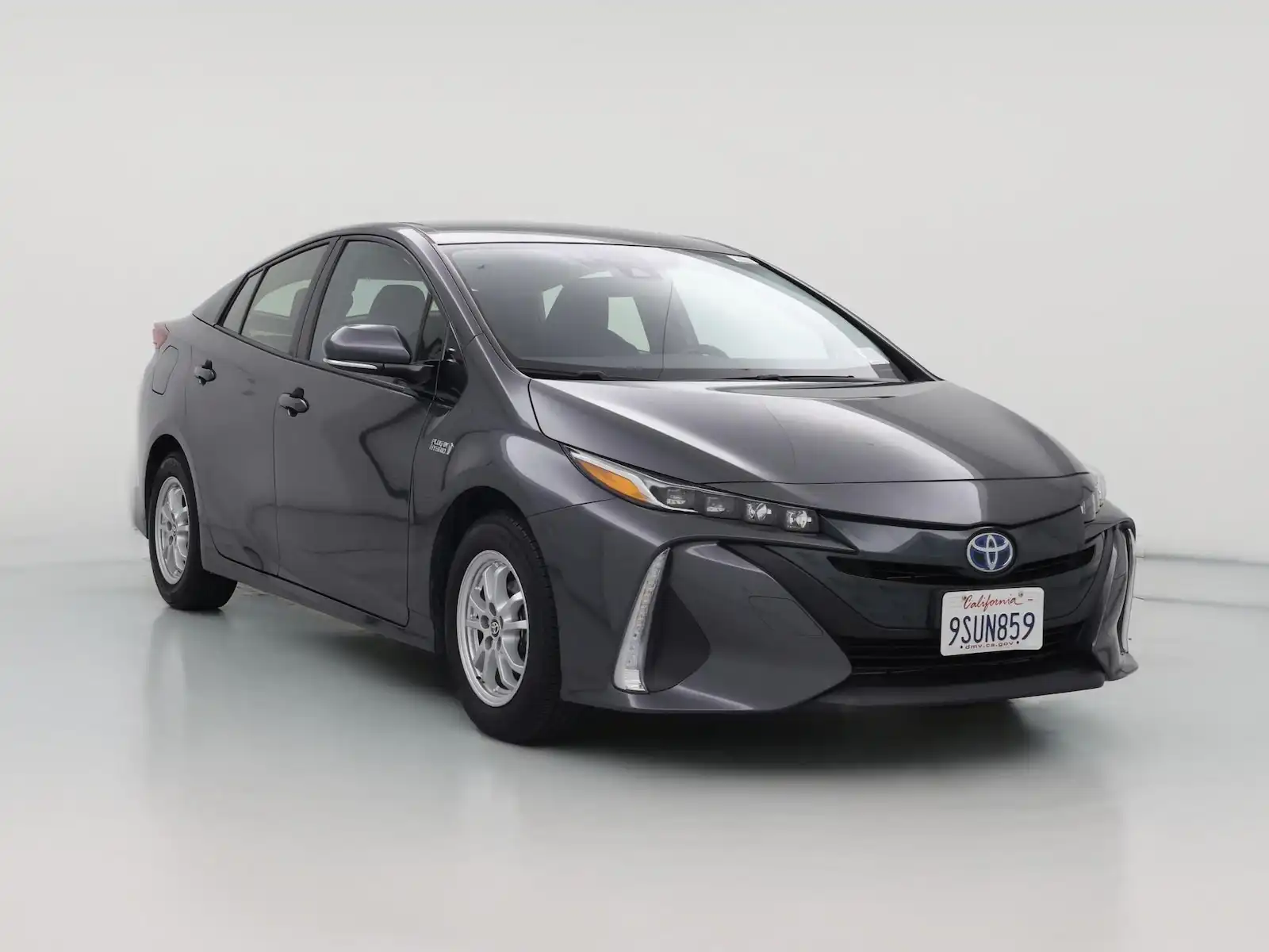 2017 Toyota Prius Prime Plus's photo