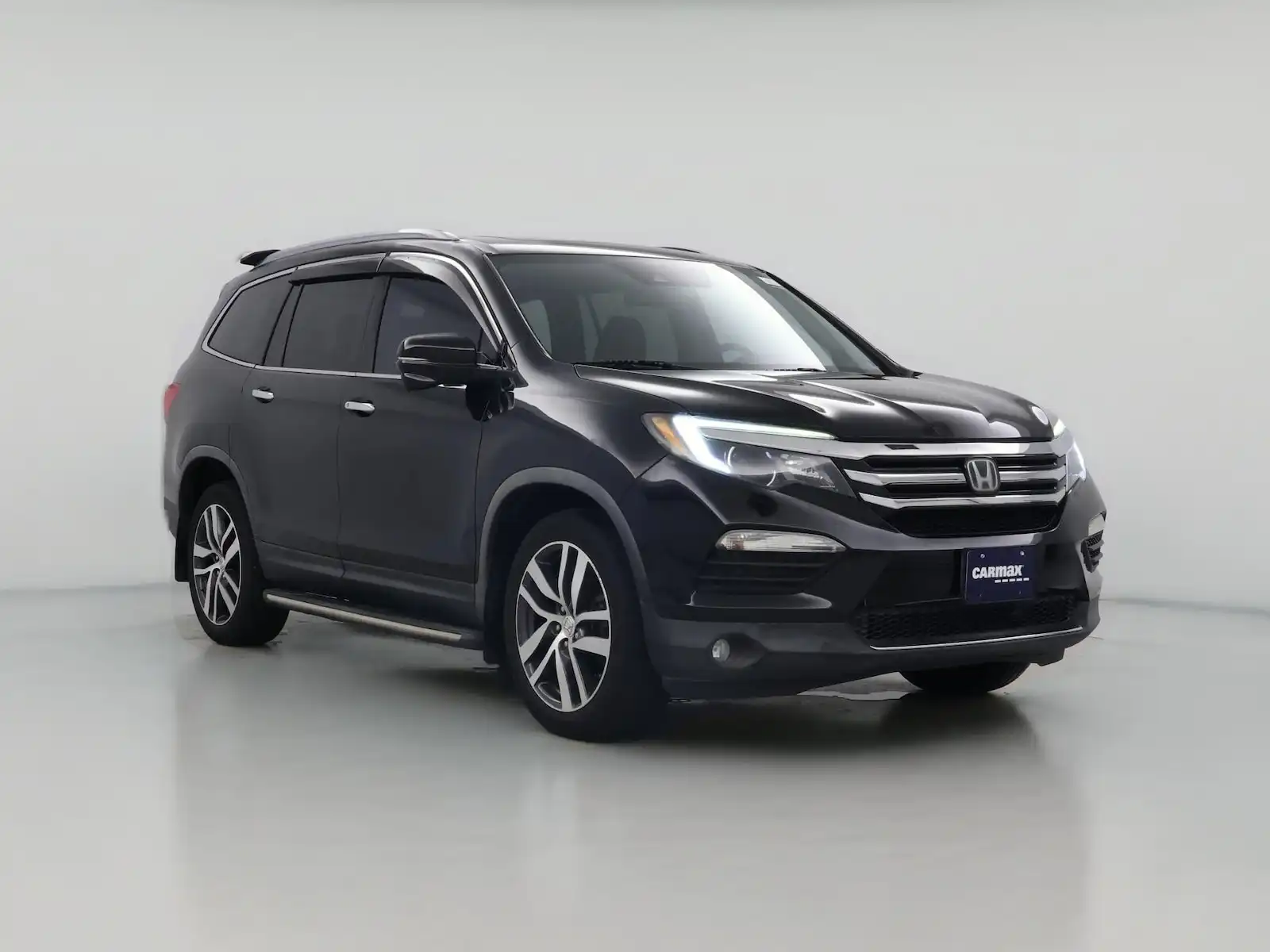 2017 Honda Pilot Touring 4WD's photo