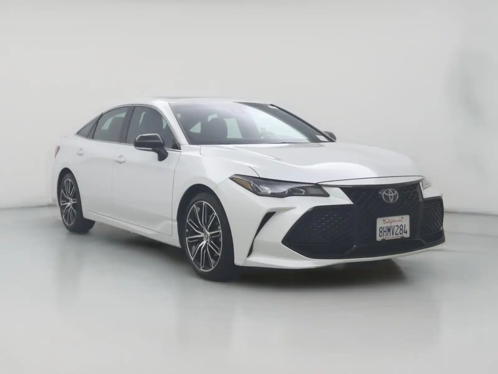2019 Toyota Avalon XSE's photo