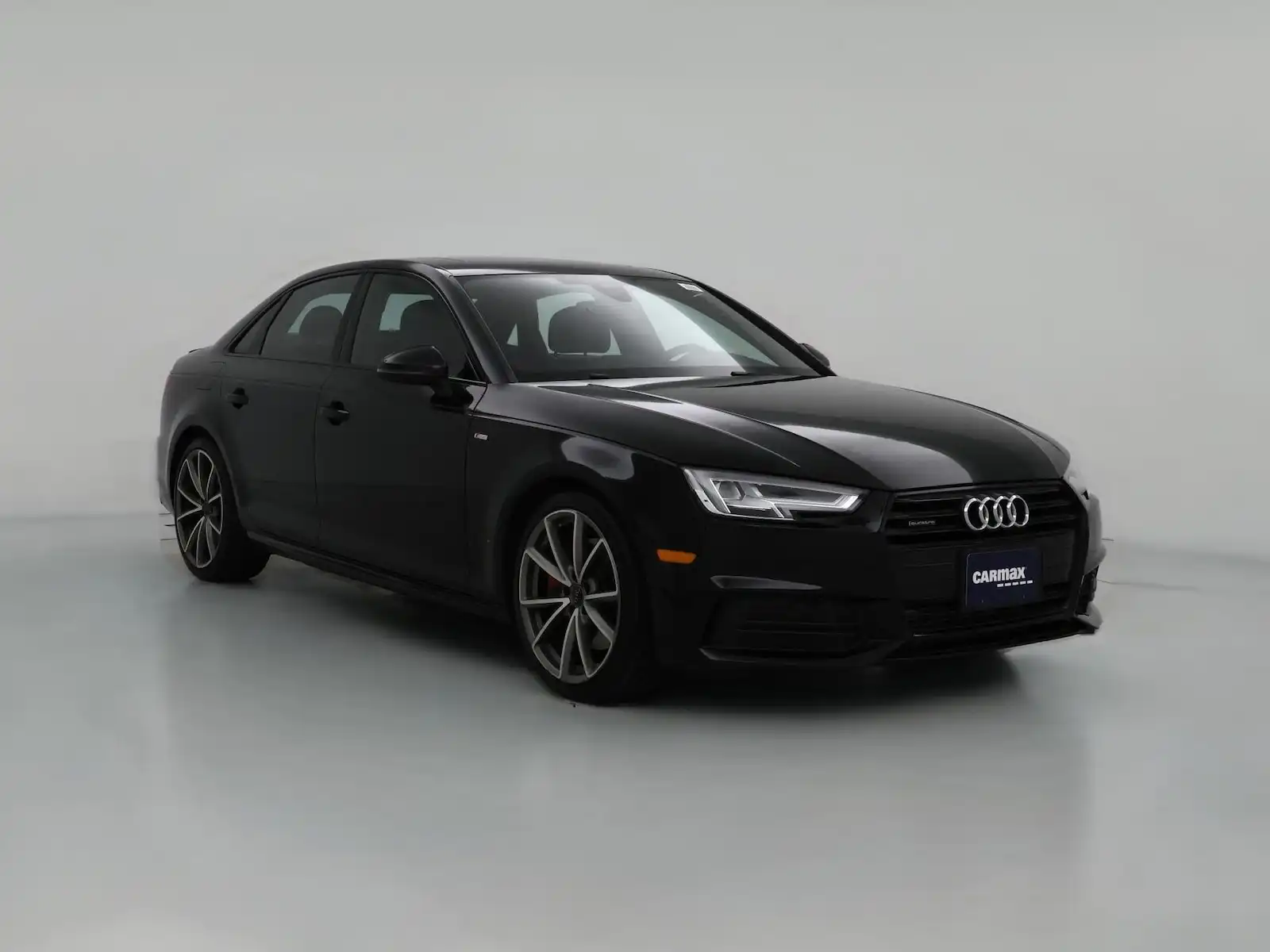 2018 Audi A4 2.0T Premium Plus quattro's photo