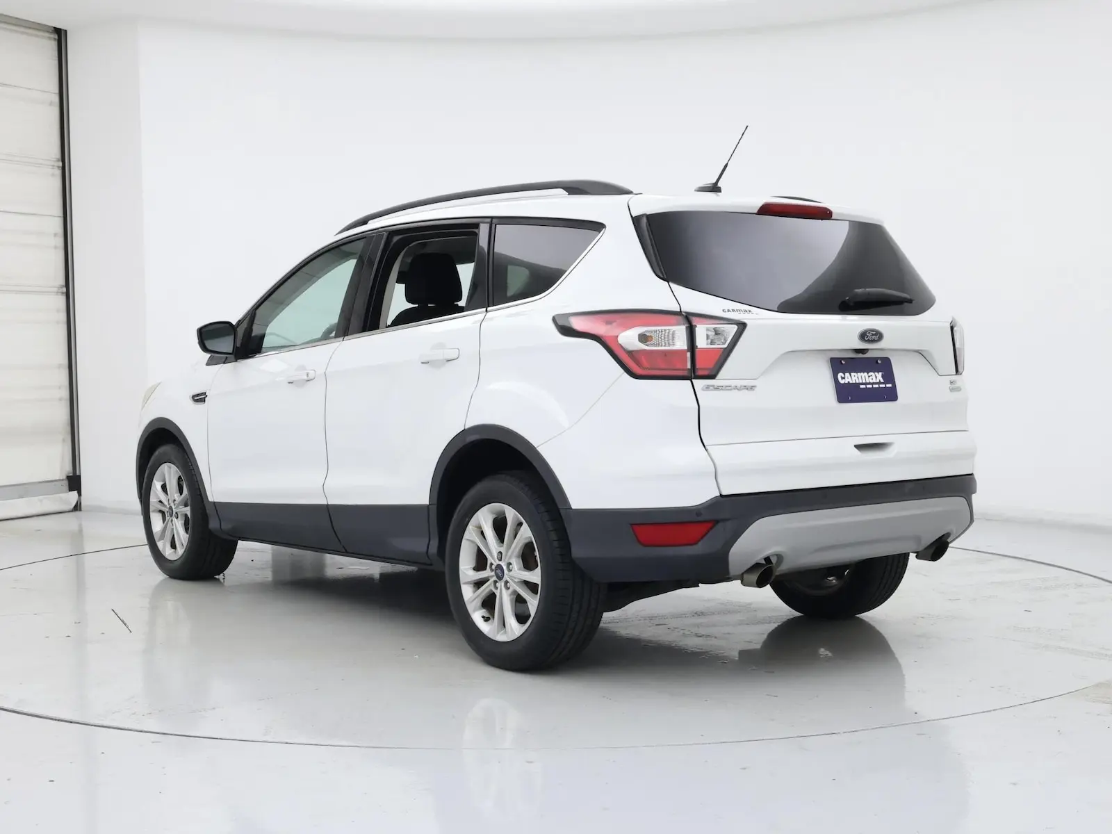 2017 Ford Escape SE photo 3