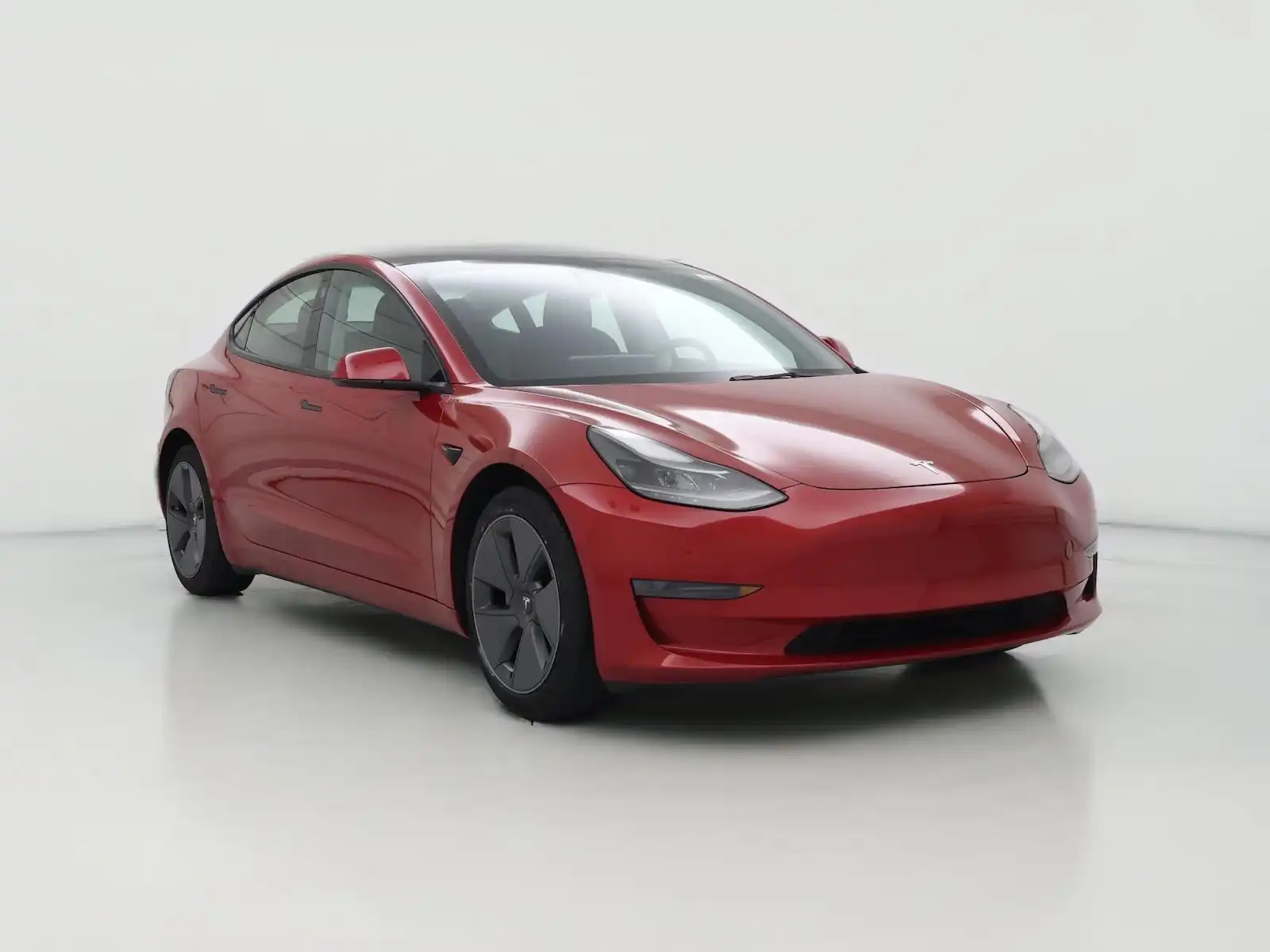 2021 Tesla Model 3 Standard Range Plus's photo