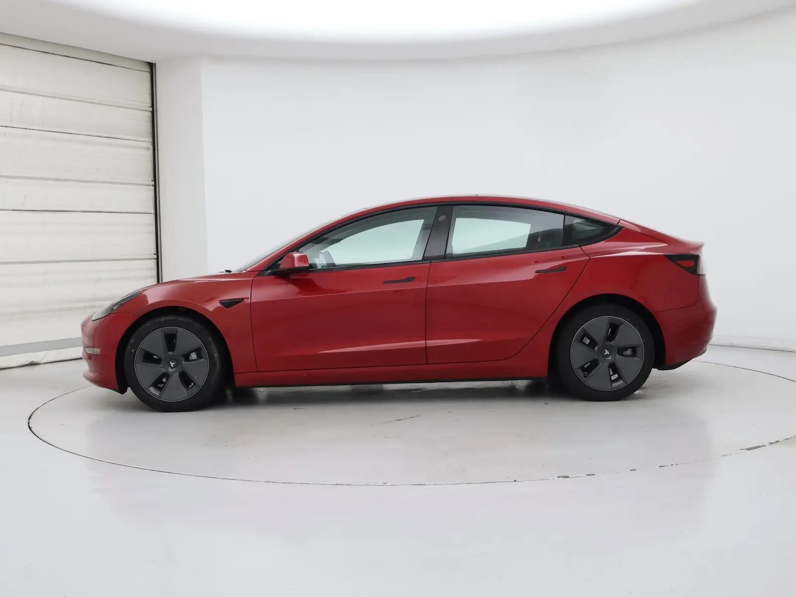 2021 Tesla Model 3 Standard Range Plus photo 4