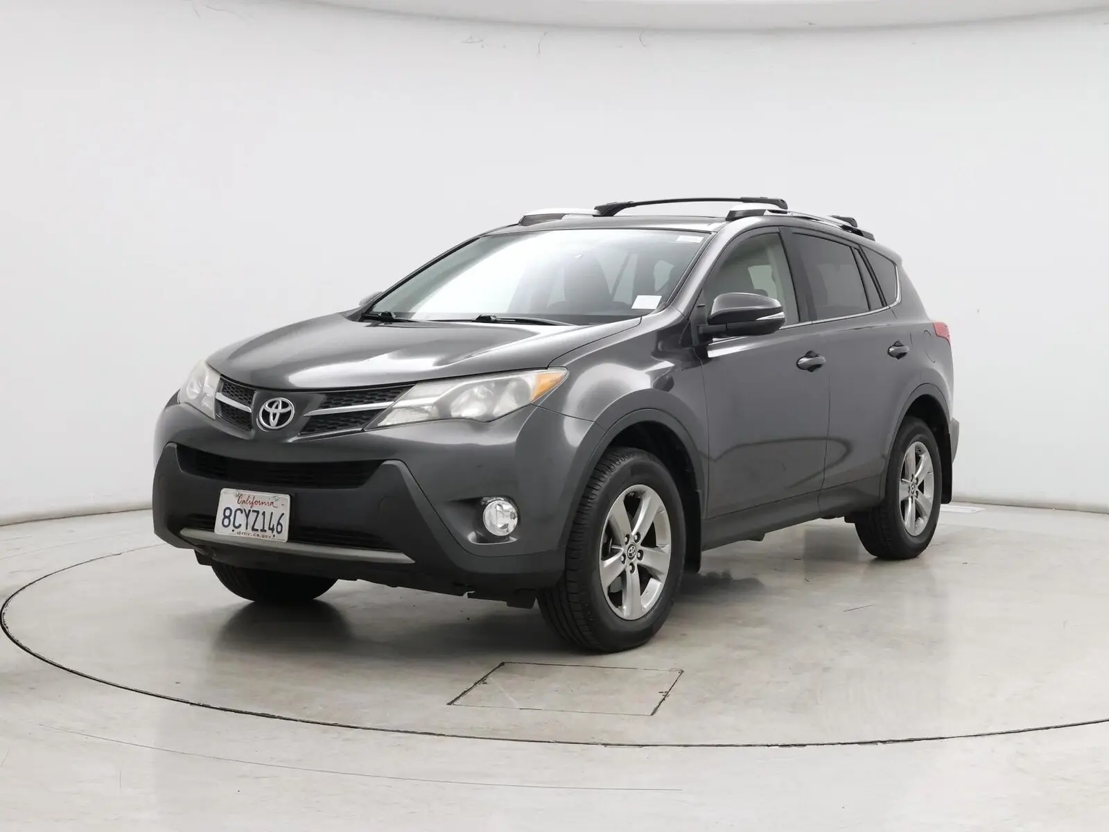 2015 Toyota RAV4 XLE photo 5