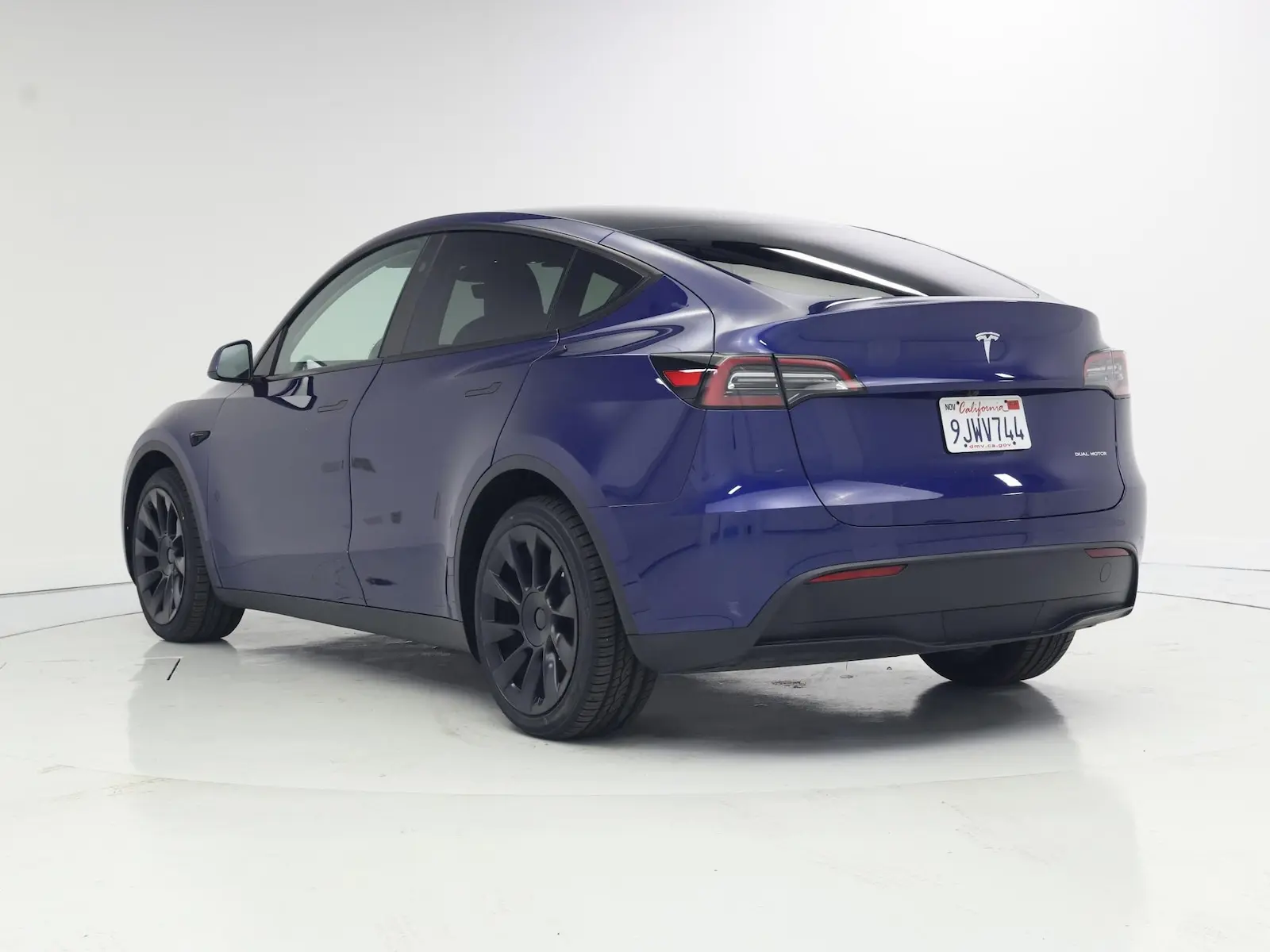 2023 Tesla Model Y Long Range Dual Motor AWD photo 3