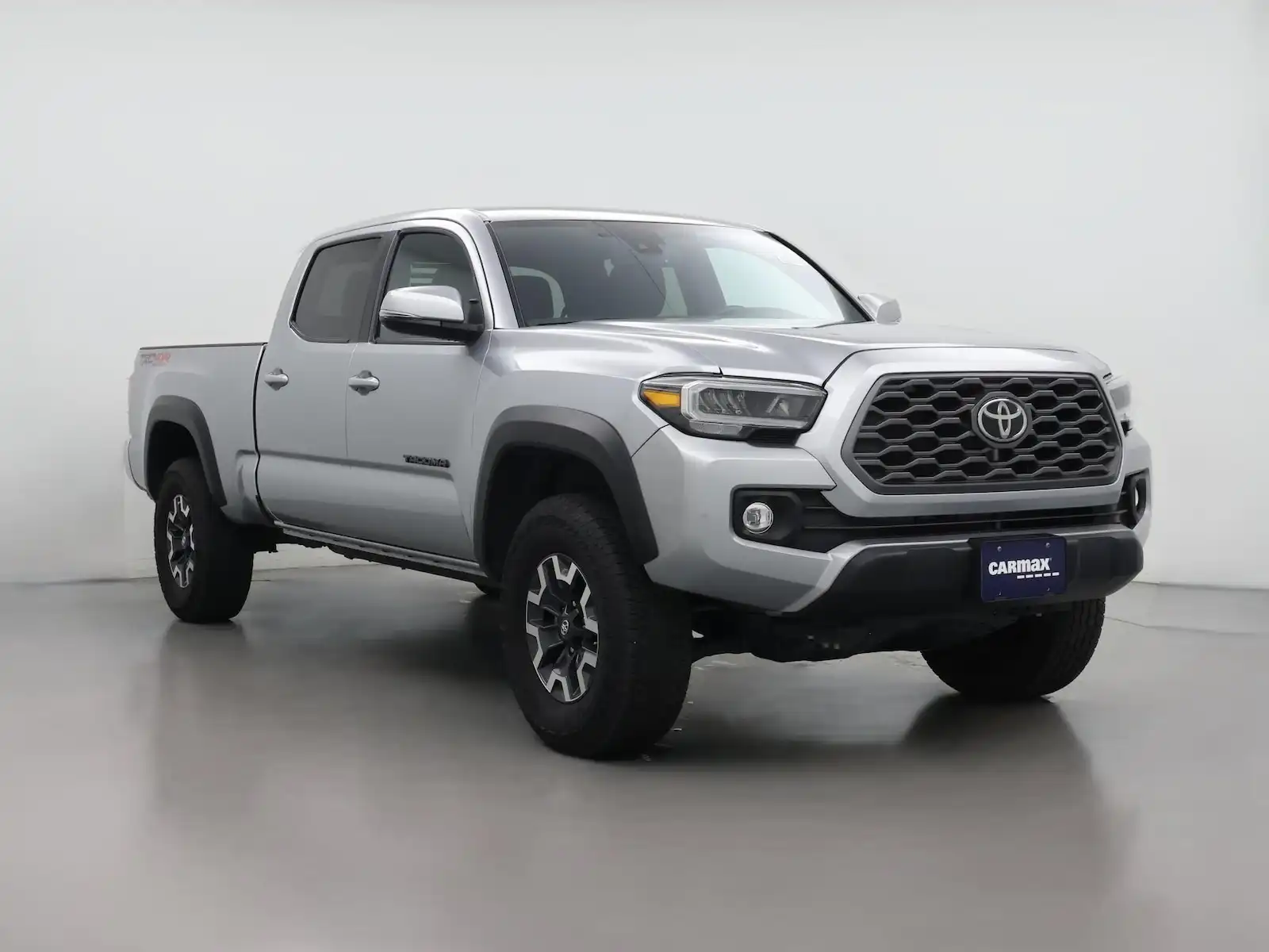 2023 Toyota Tacoma SR5 Double Cab 4WD V6 Auto Long Bed's photo
