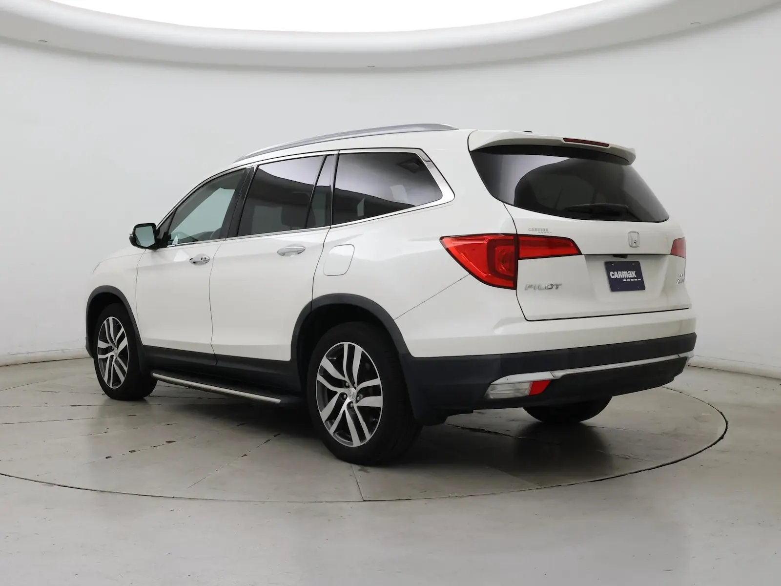 2018 Honda Pilot Elite 4WD photo 3