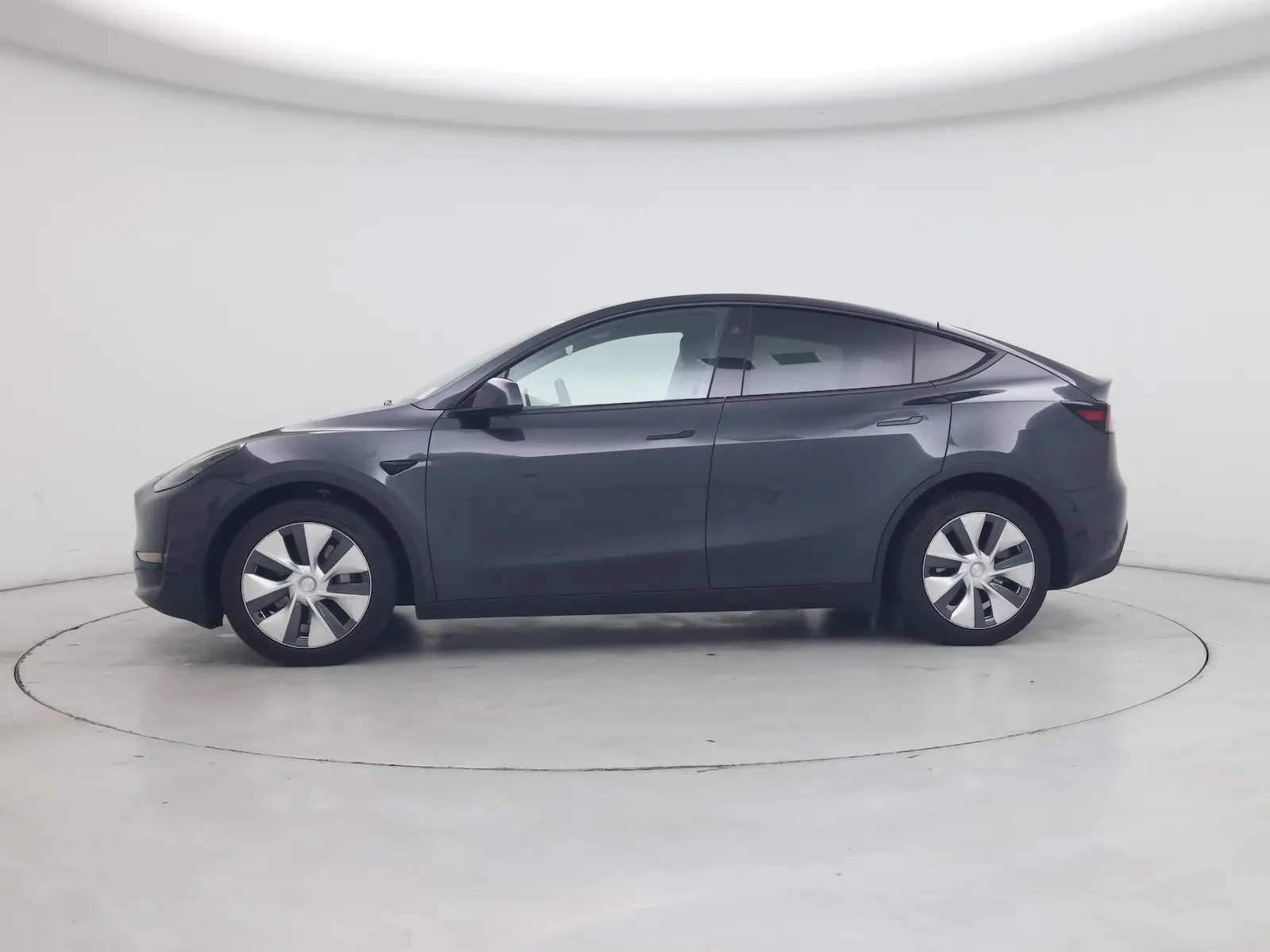 2024 Tesla Model Y Long Range Dual Motor AWD photo 4