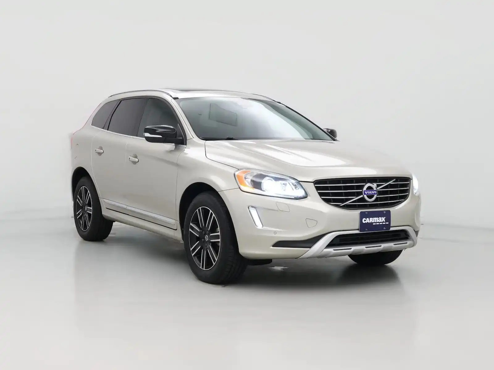 2017 Volvo XC60 T5 AWD Dynamic's photo